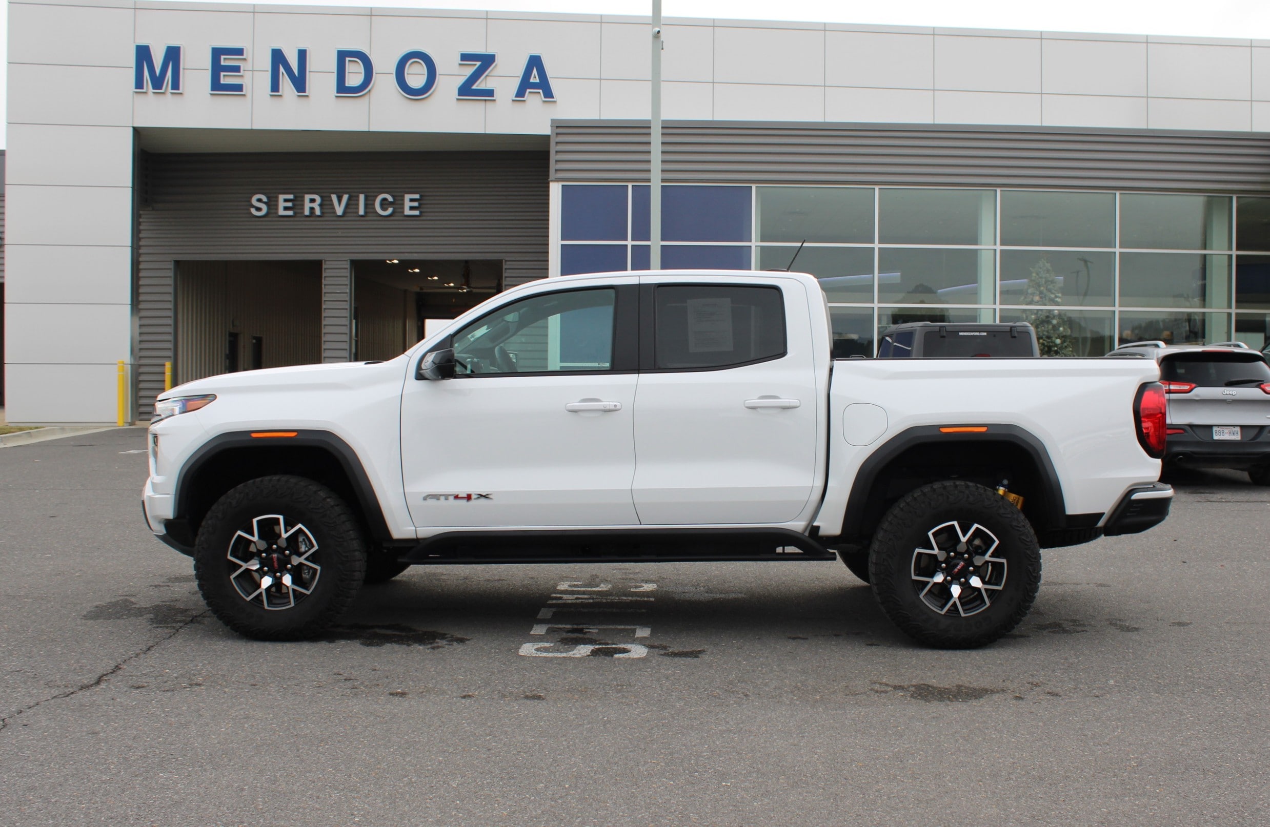 2024 GMC Canyon AT4X's photo