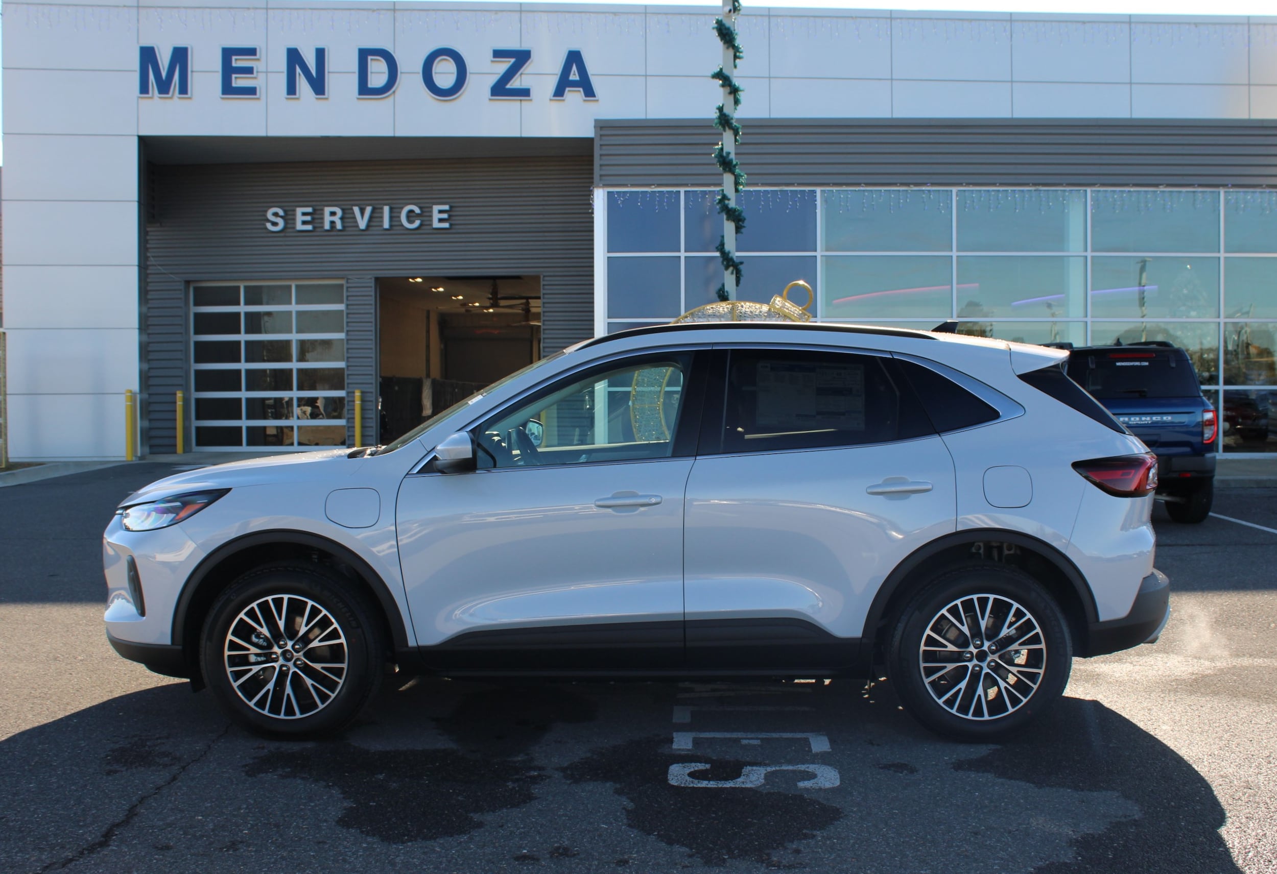 2025 Ford Escape PHEV's photo