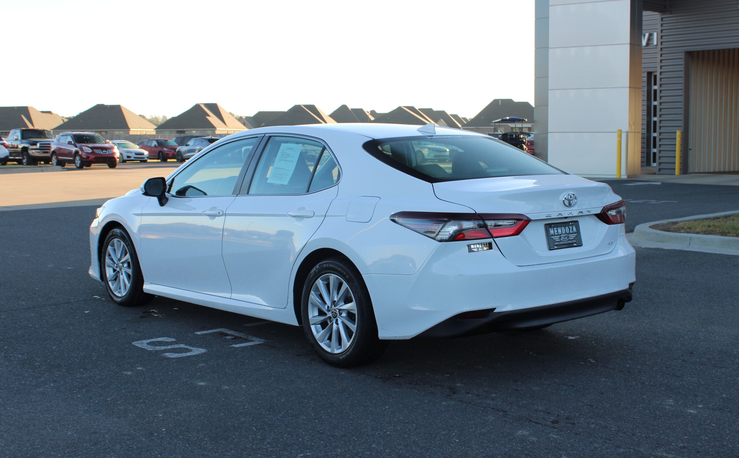 2023 Toyota Camry LE photo 2