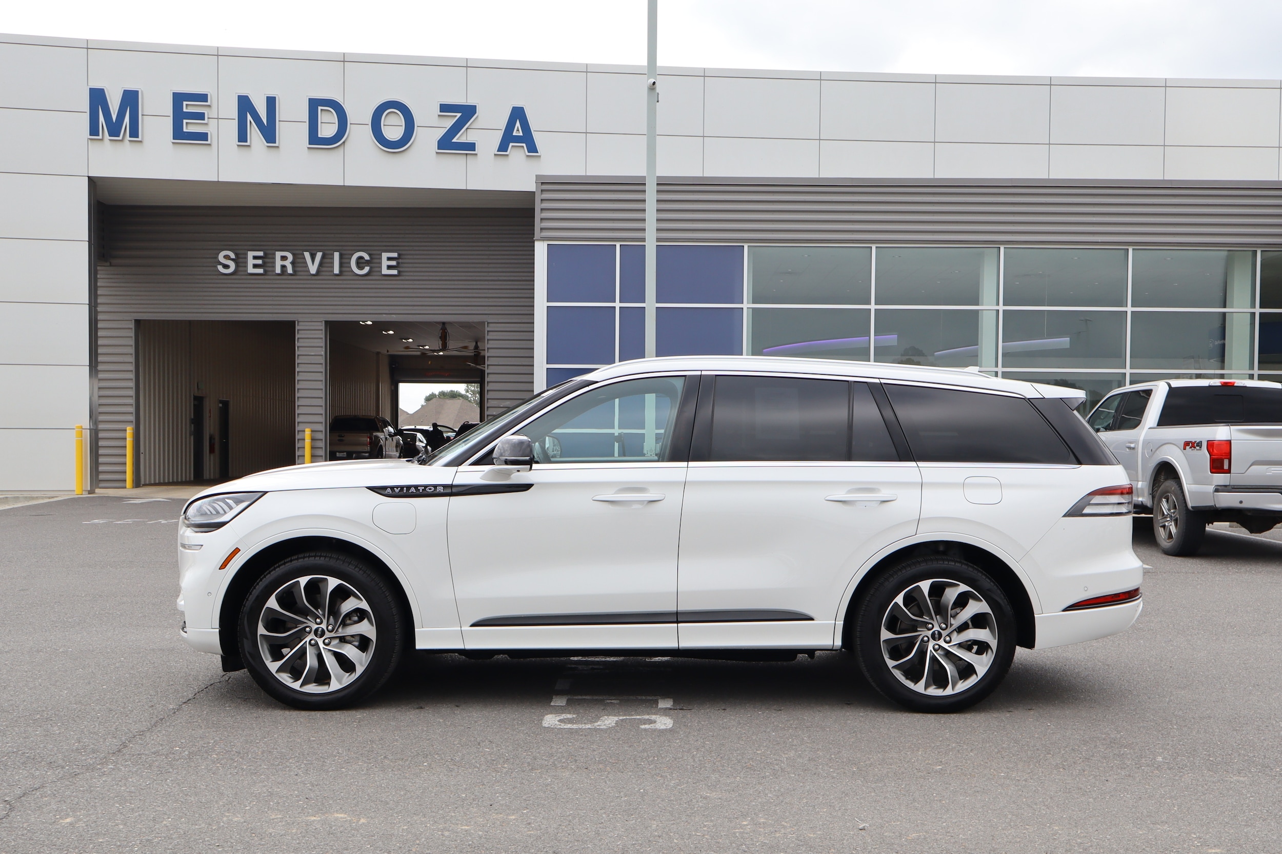 2023 Lincoln Aviator Grand Touring AWD's photo