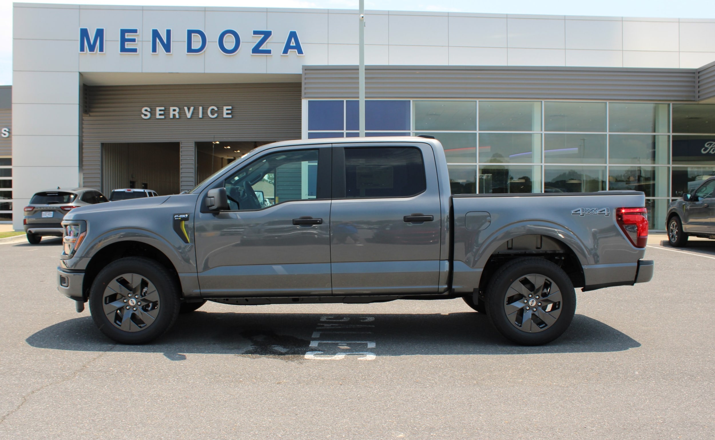 2025 Ford F-150 STX's photo