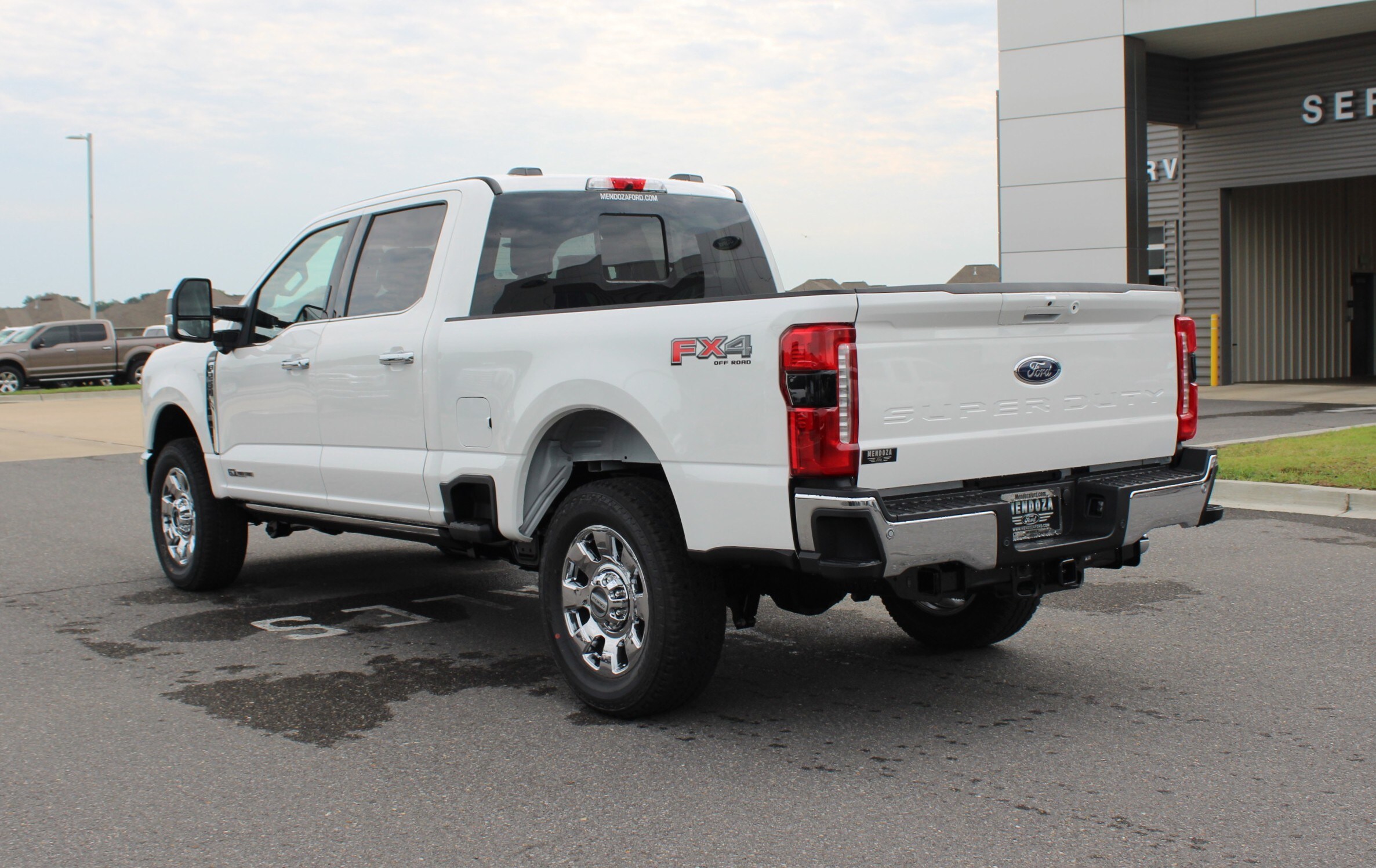 2026 Ford F-250 Lariat photo 2
