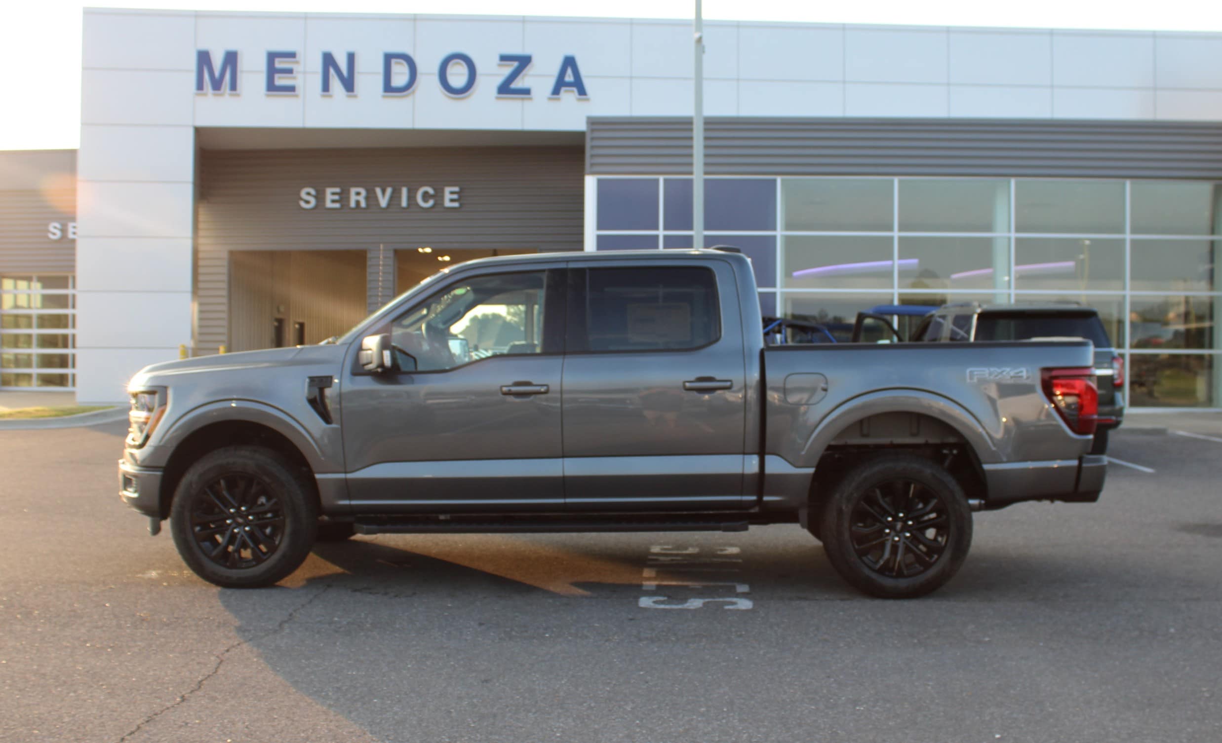 2025 Ford F-150 XLT's photo