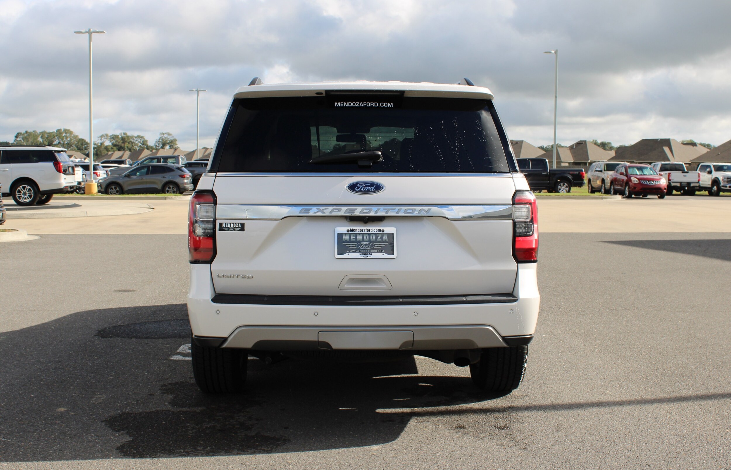 2019 Ford Expedition Limited photo 3