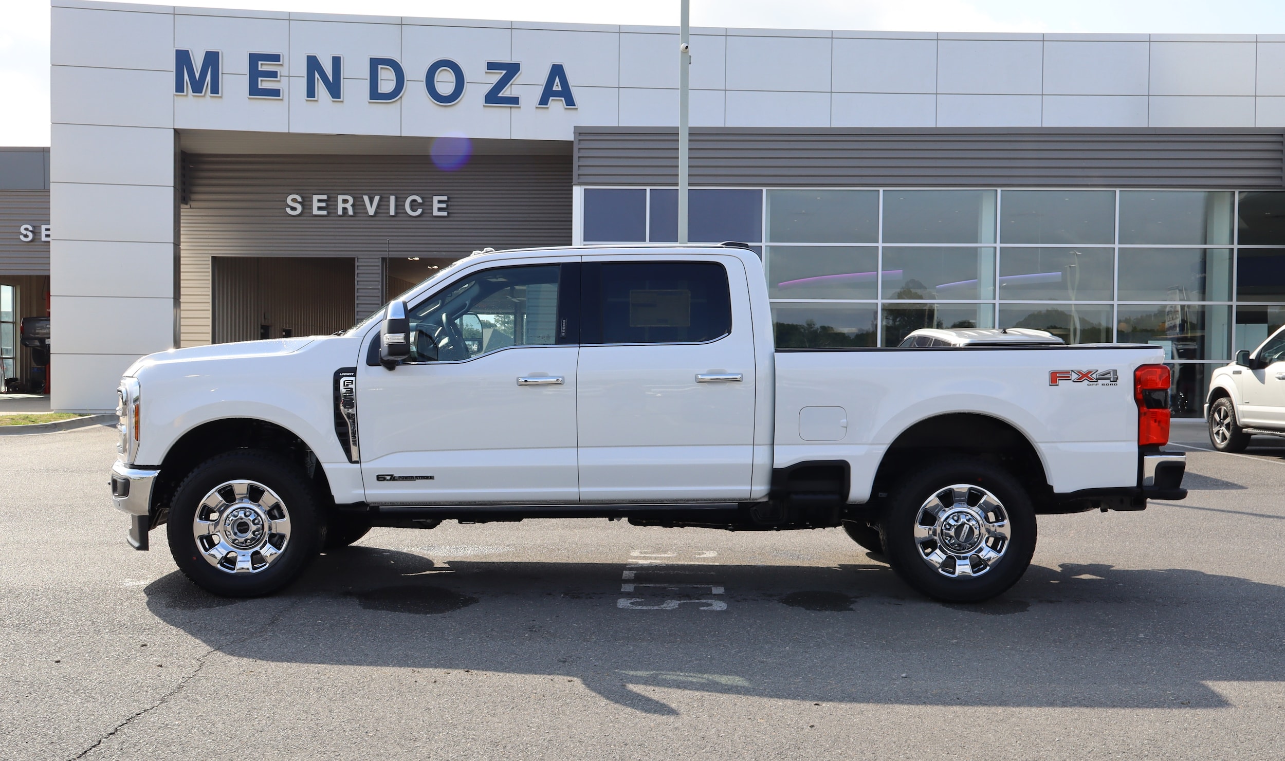 2026 Ford F-350 Lariat 4x4 Crew Cab 6-3/4' Box SRW's photo