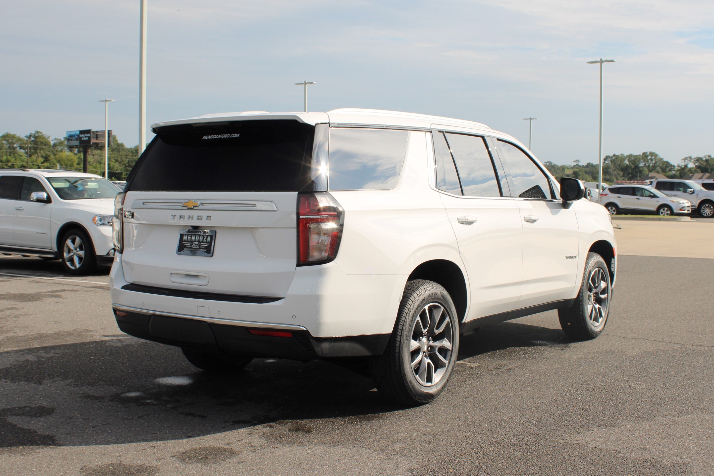 2023 Chevrolet Tahoe LS photo 4