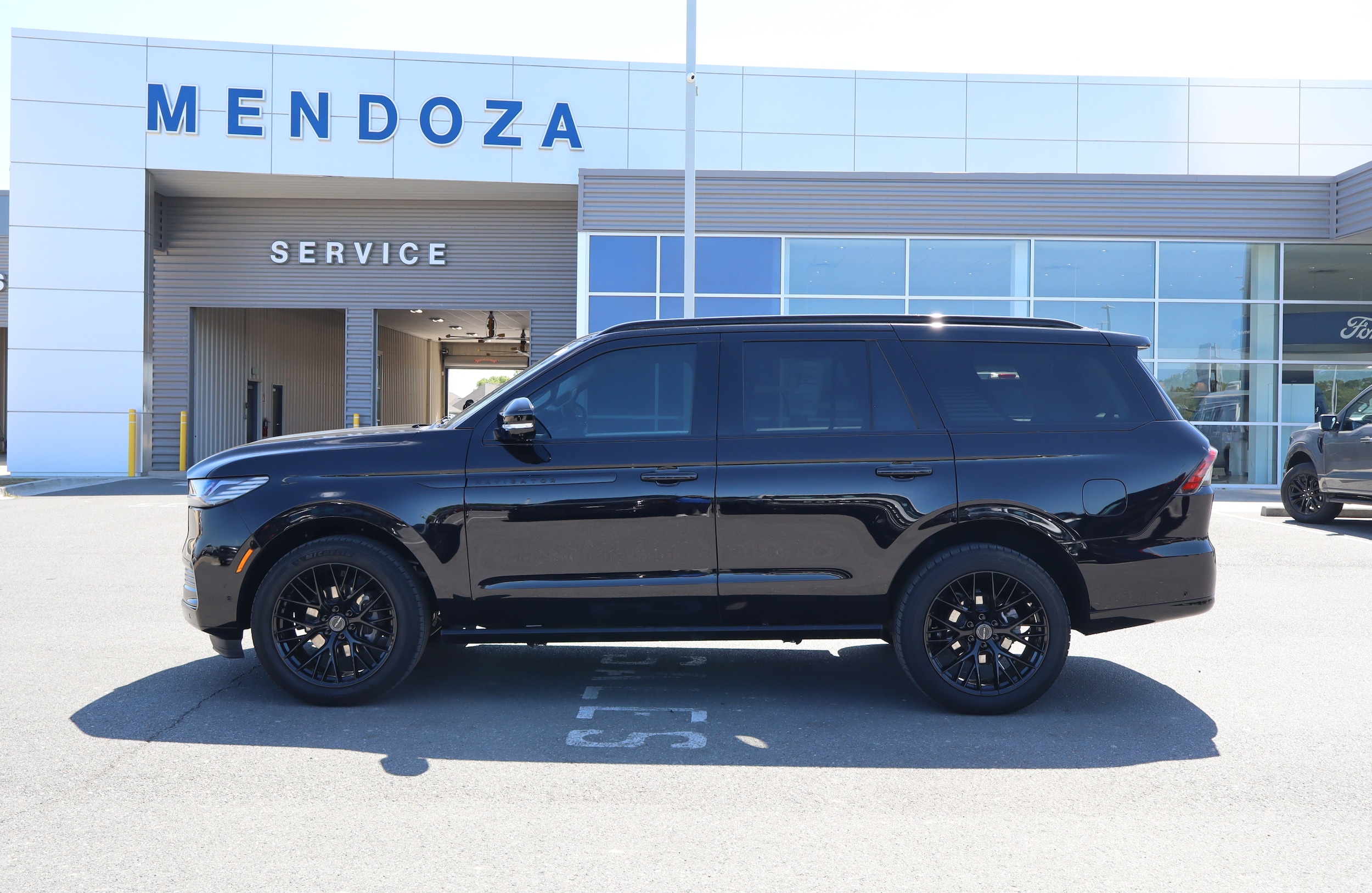 2025 Lincoln Navigator Reserve 4WD's photo