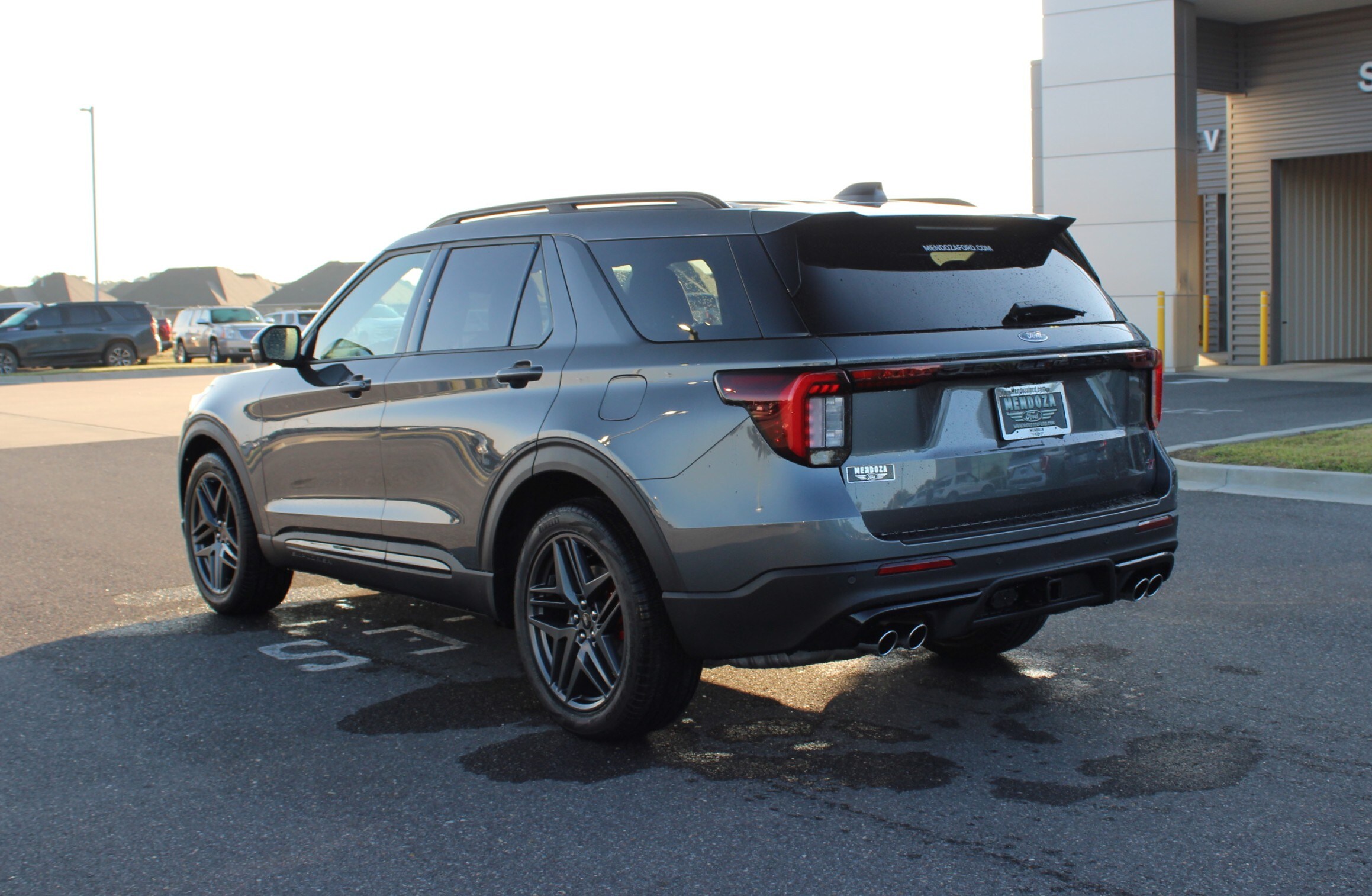 2025 Ford Explorer ST photo 2