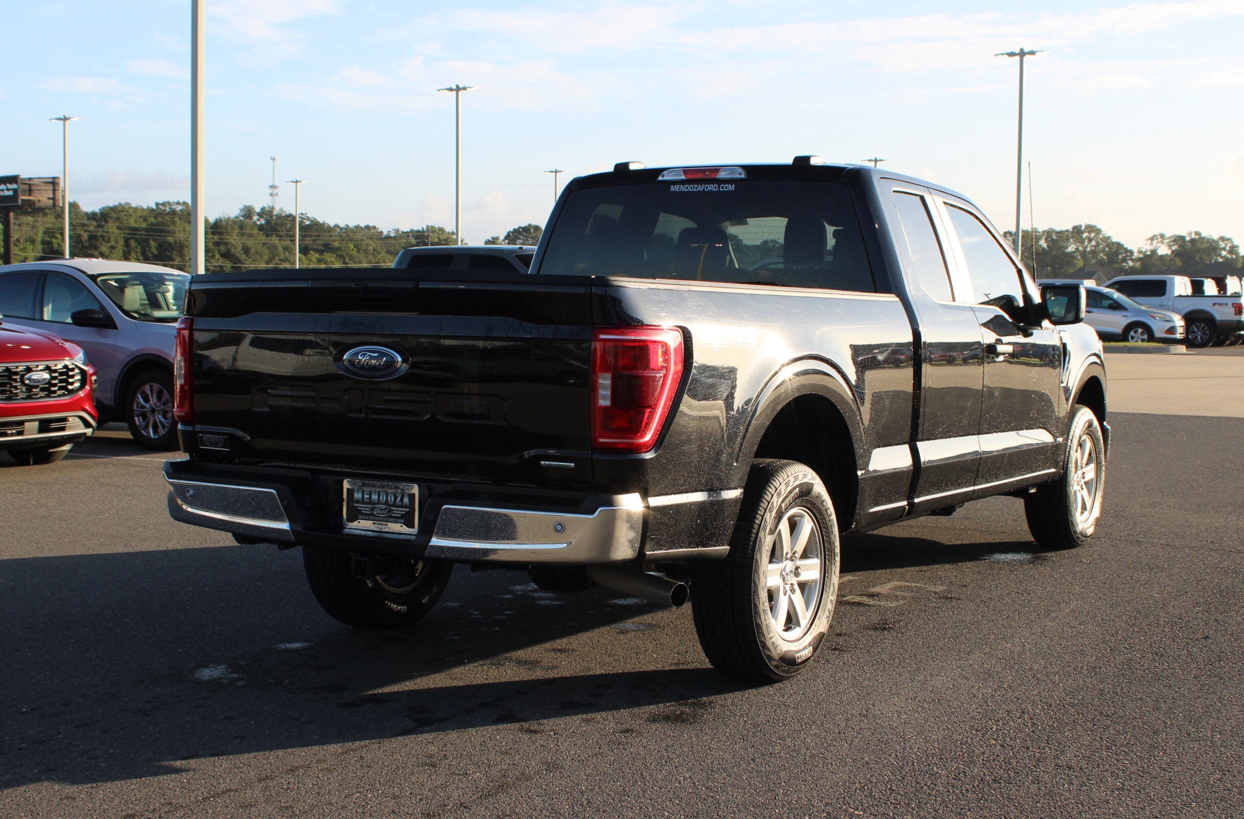 2022 Ford F-150 XLT photo 4