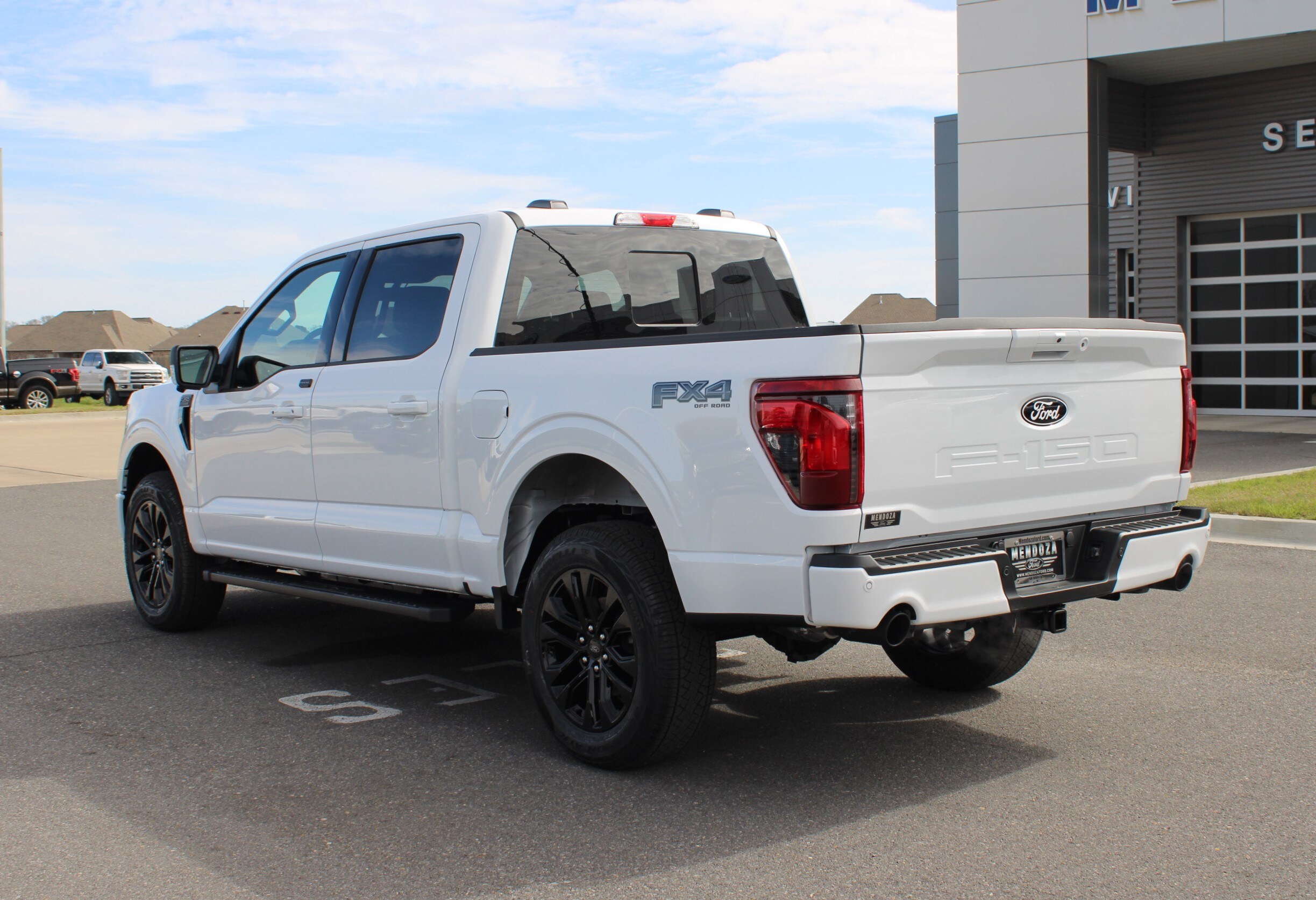 2025 Ford F-150 XLT photo 2