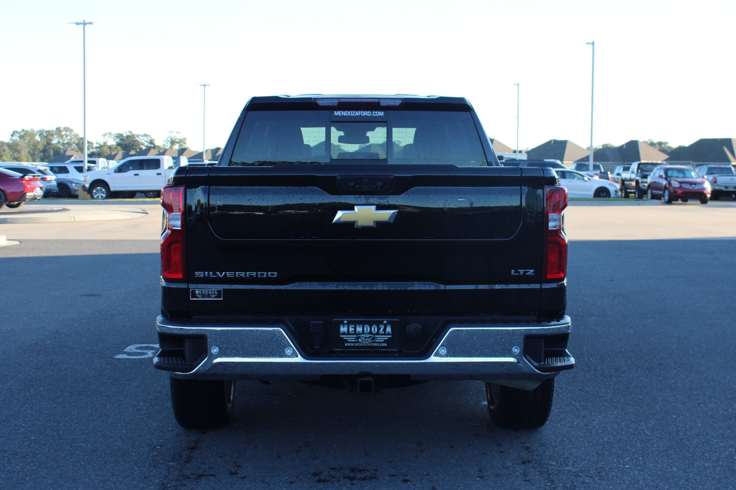 2024 Chevrolet Silverado 1500 LTZ photo 3