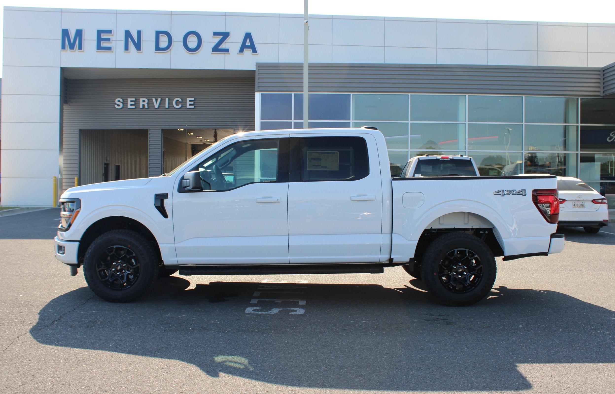 2025 Ford F-150 XLT's photo