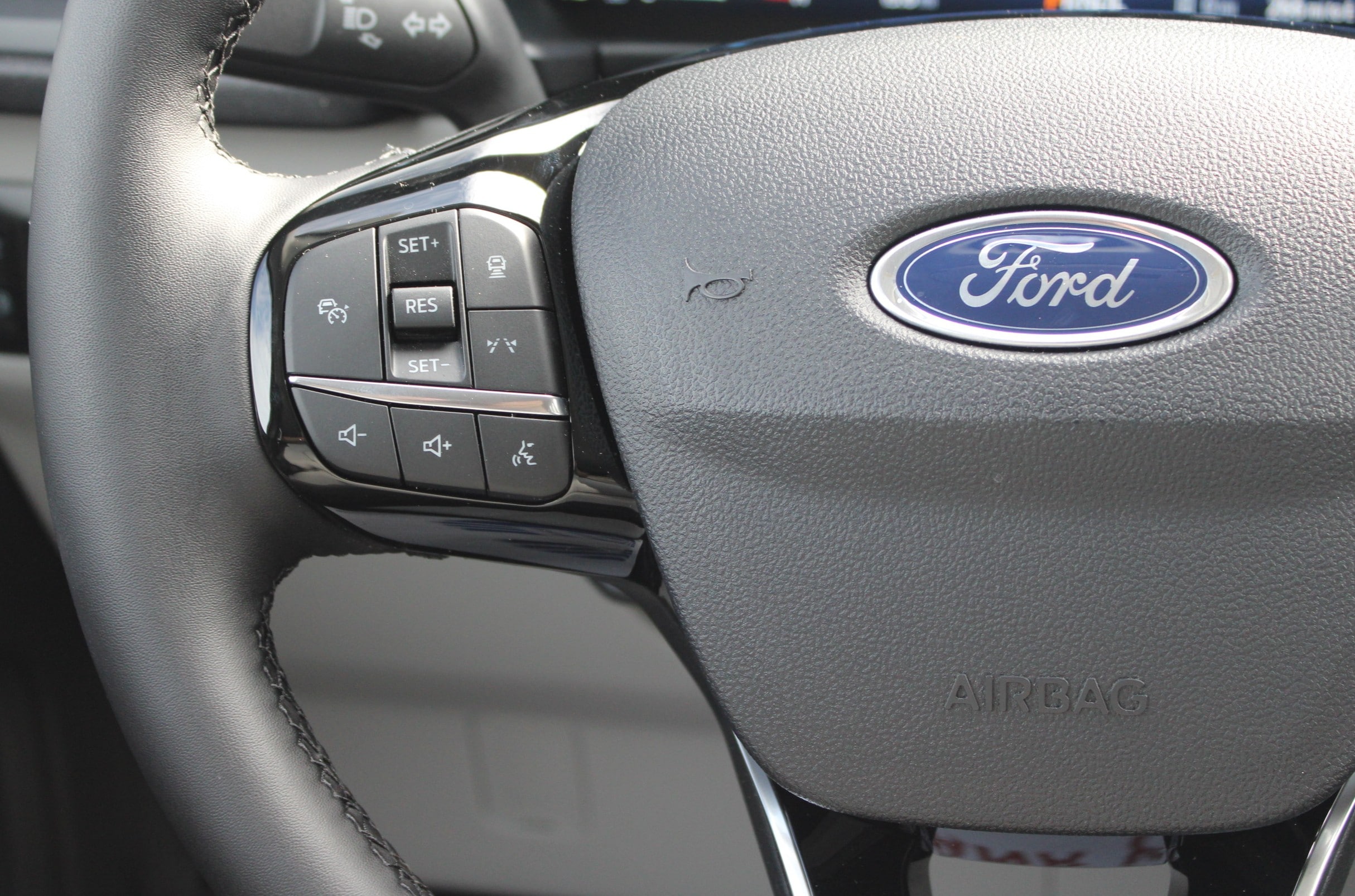 2025 Ford Escape Plug-in hybrid PHEV - Photo 28