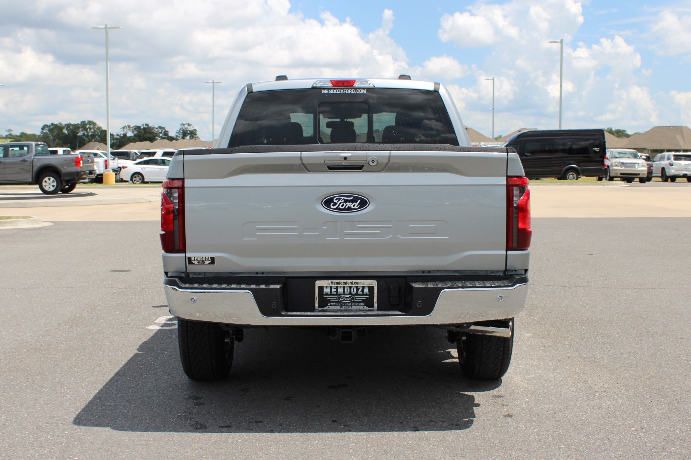 2025 Ford F-150 XLT photo 3
