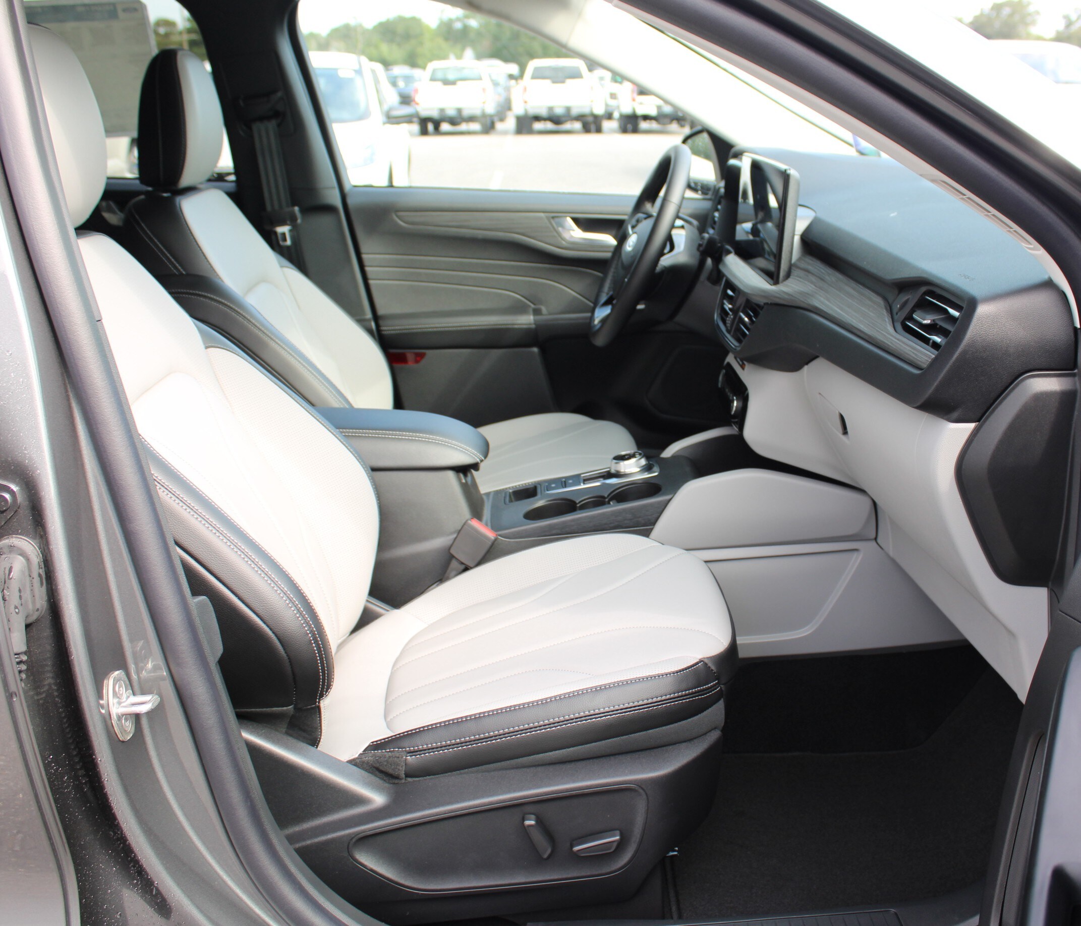 2025 Ford Escape Plug-in hybrid PHEV - Photo 22
