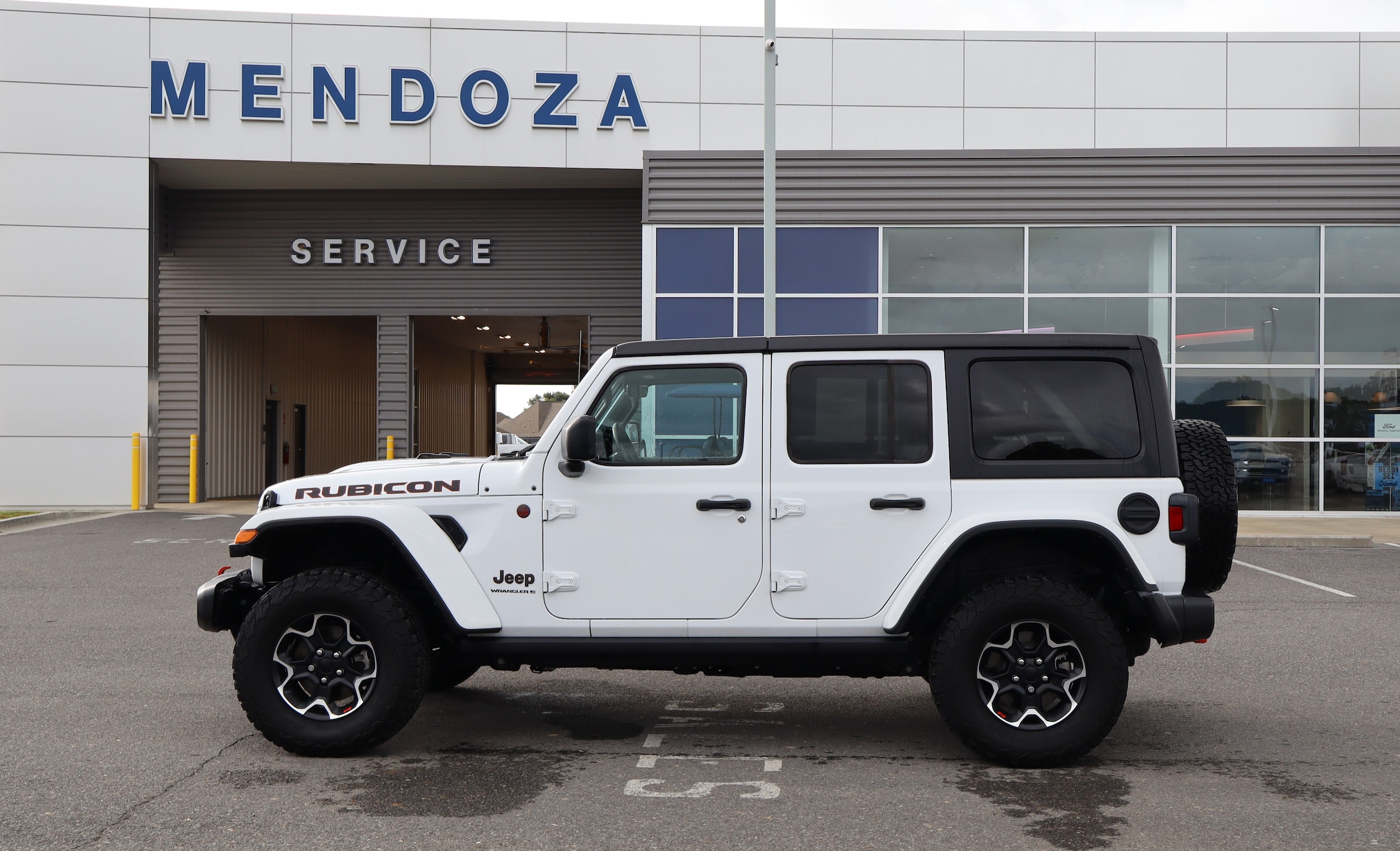2023 Jeep Wrangler Rubicon's photo