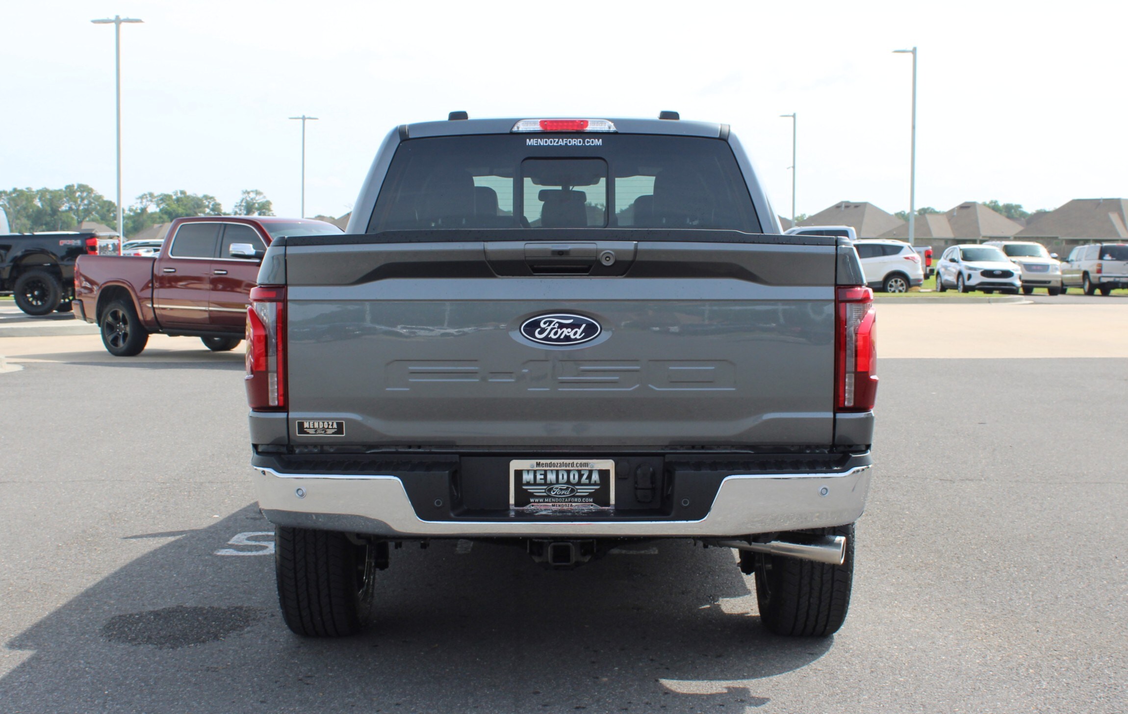 2025 Ford F-150 Lariat photo 3