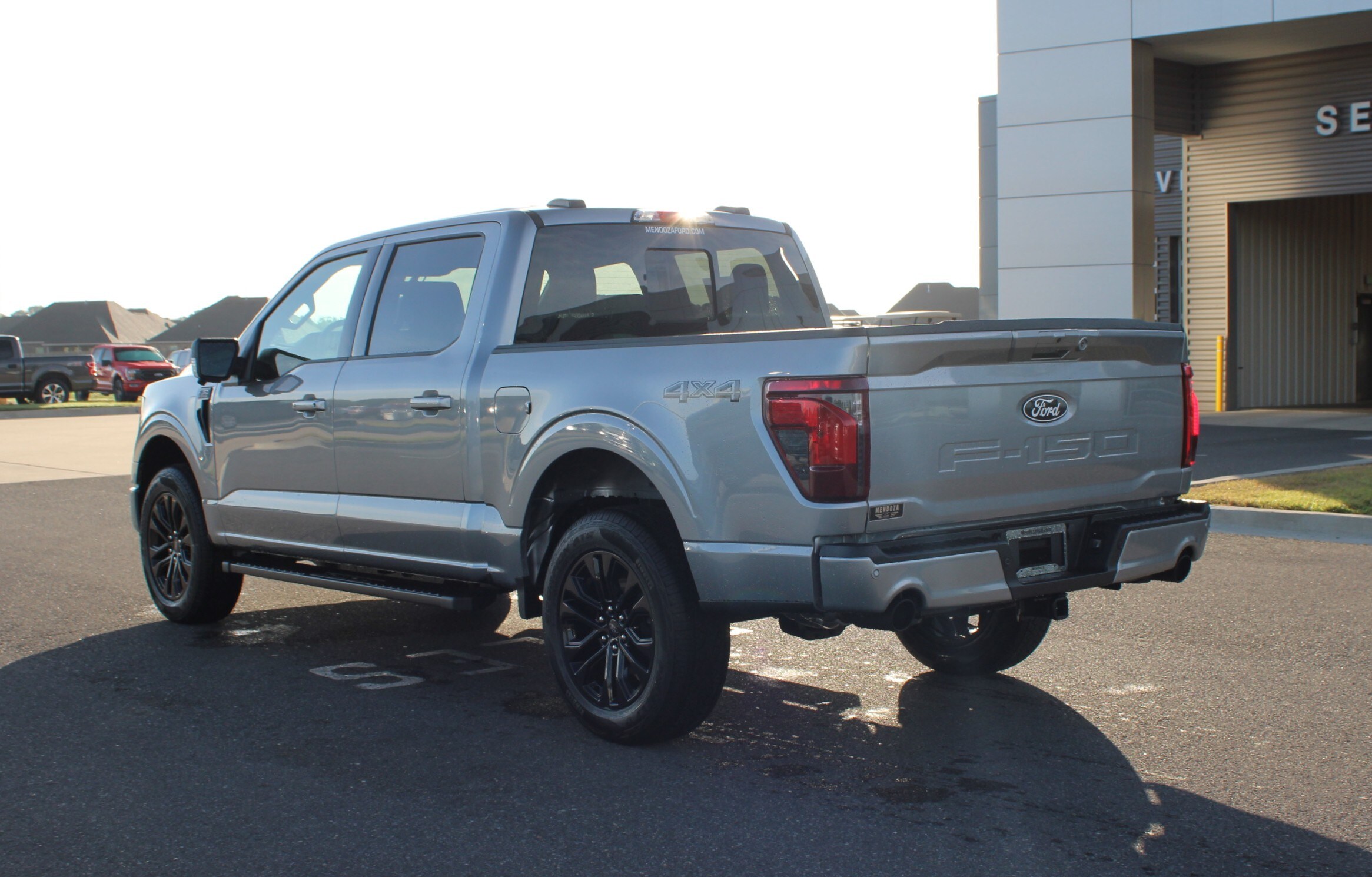 2025 Ford F-150 XLT photo 2