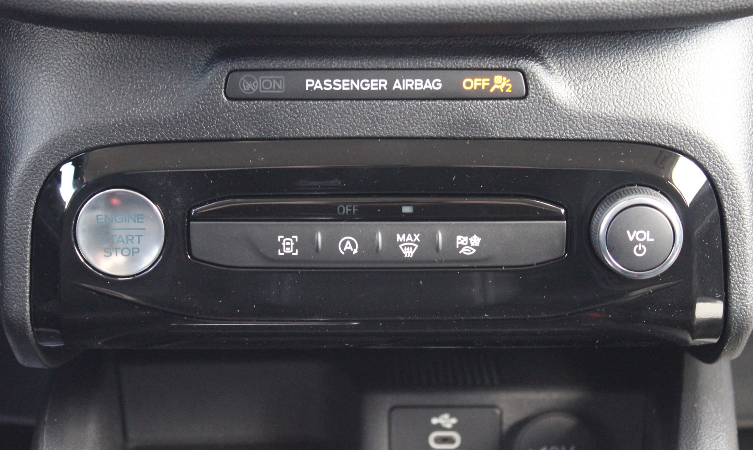 2025 Ford Escape Active - Photo 25