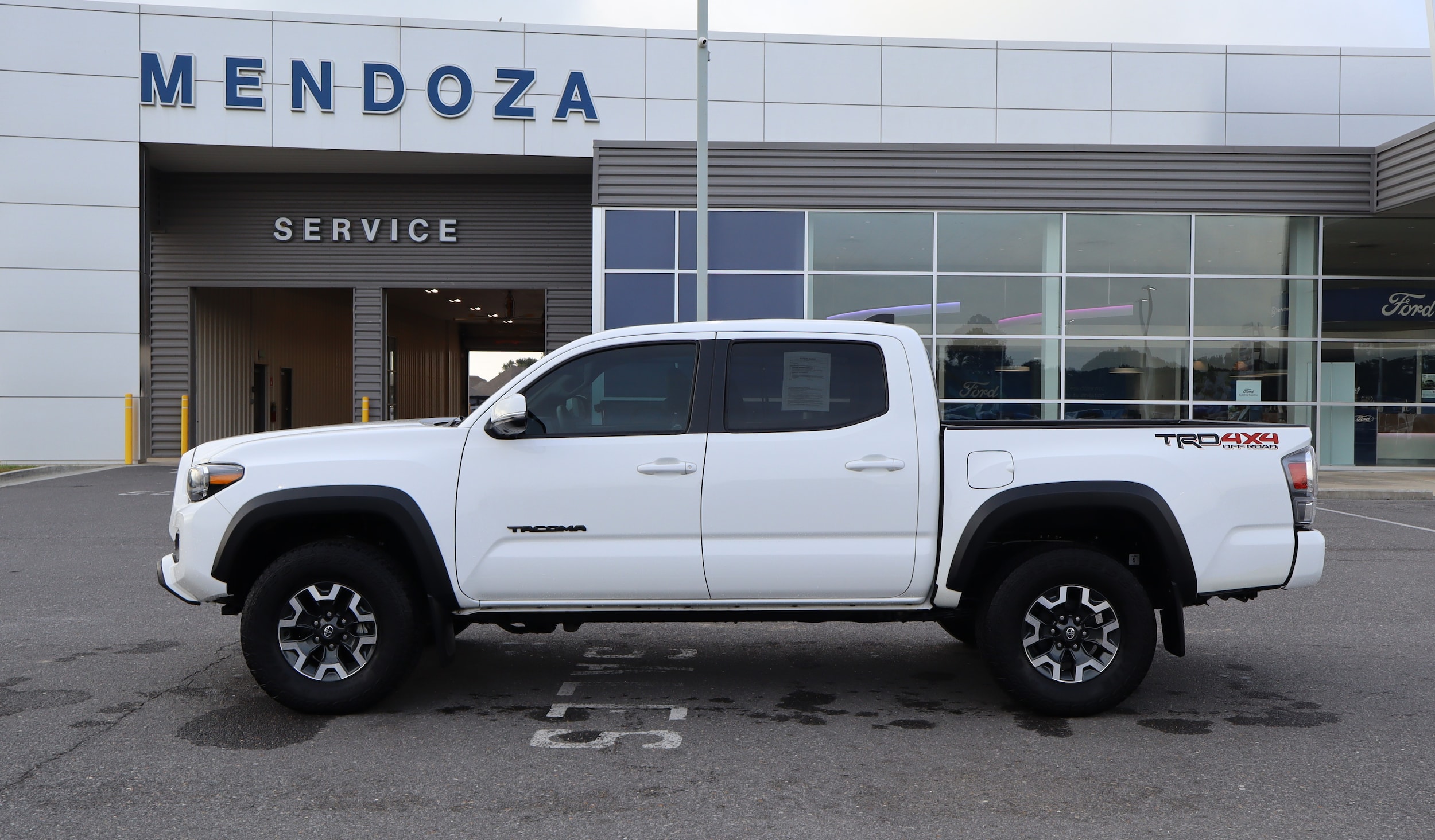 2023 Toyota Tacoma TRD Off Road Double Cab 4WD V6 Auto SB's photo