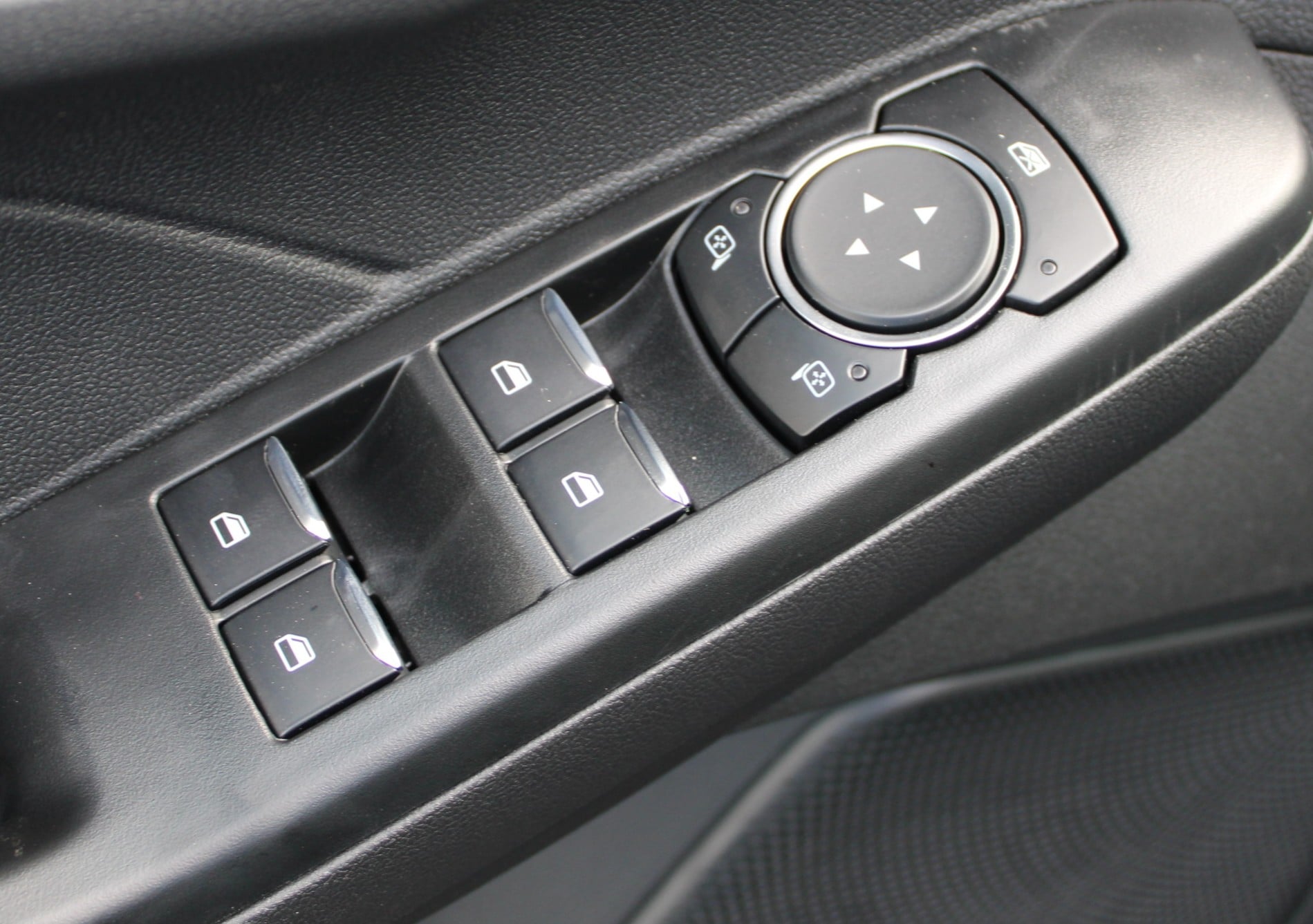 2025 Ford Escape Plug-in hybrid PHEV - Photo 14