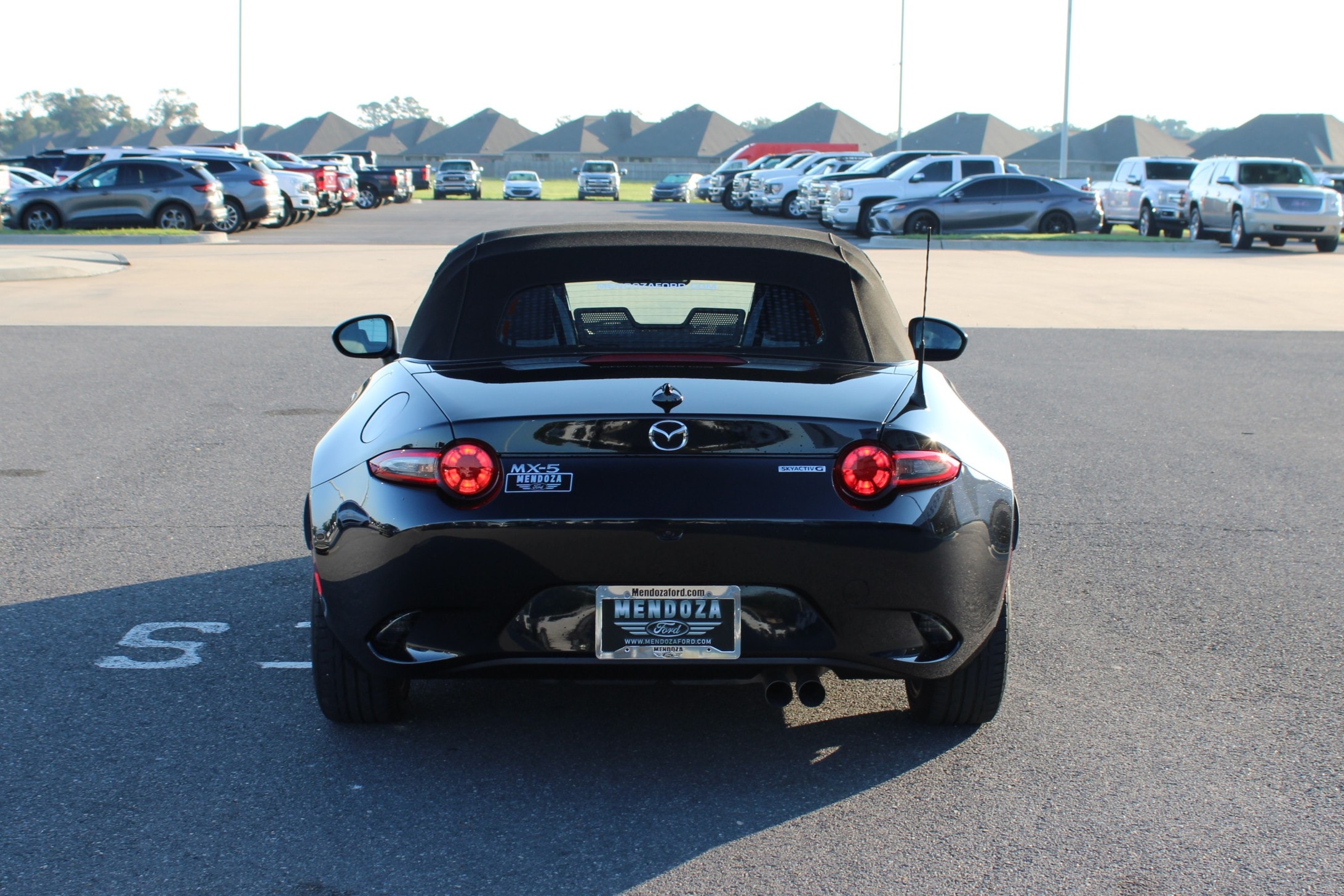 2023 Mazda MX-5 Miata Miata Grand Touring photo 3