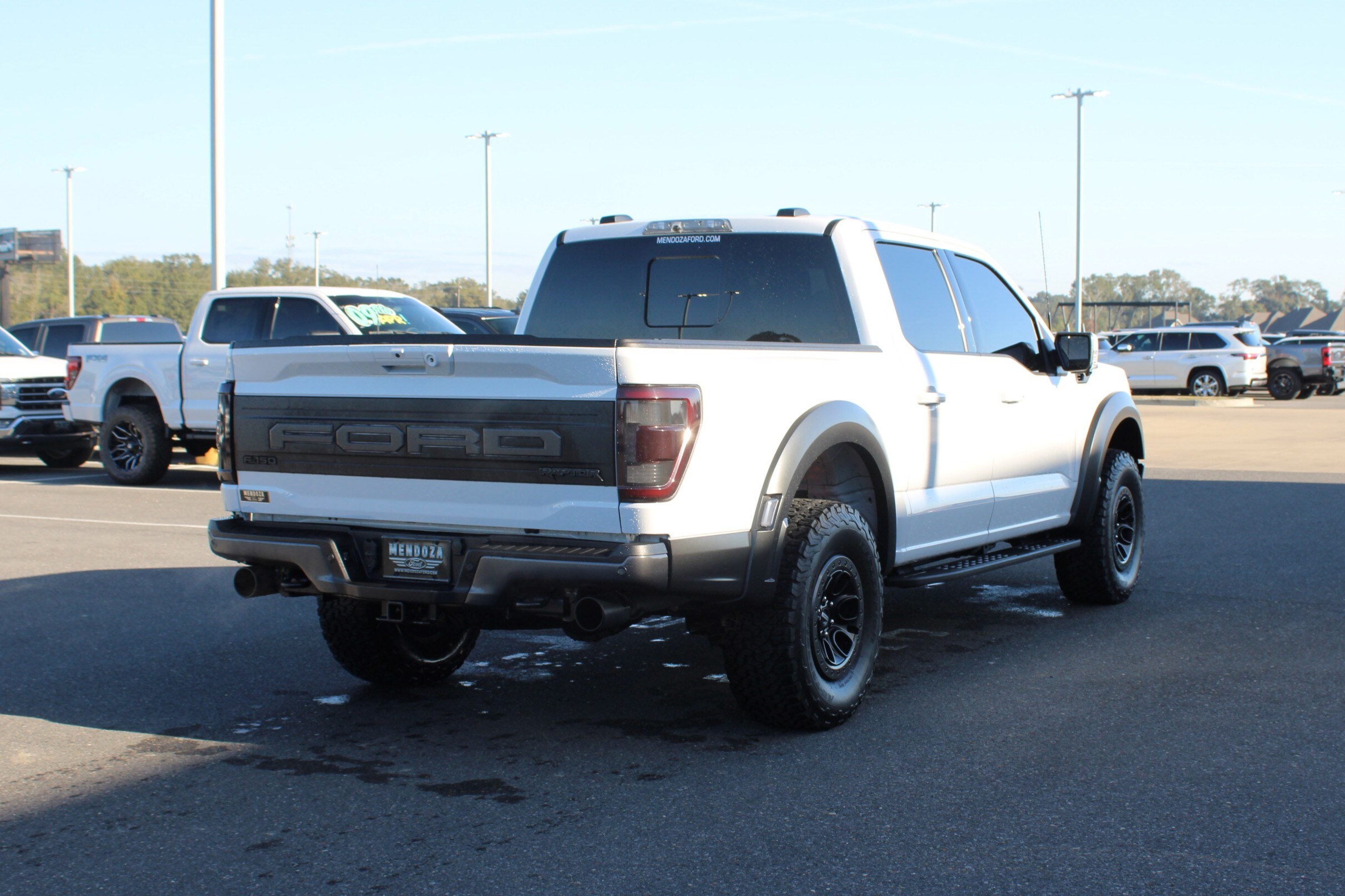 2023 Ford F-150 Raptor photo 3