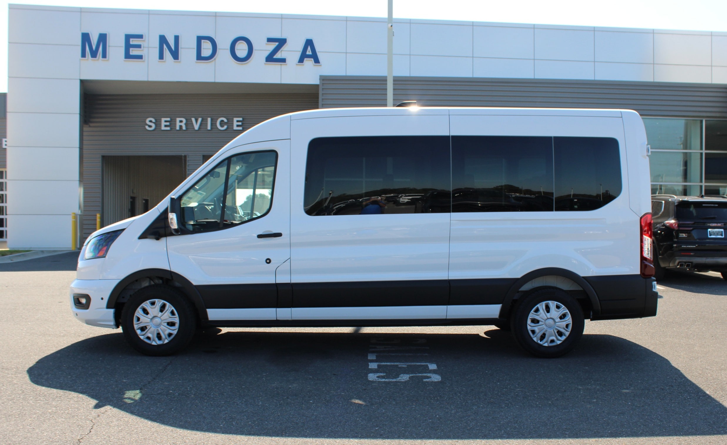 2026 Ford Transit Passenger Van XL's photo