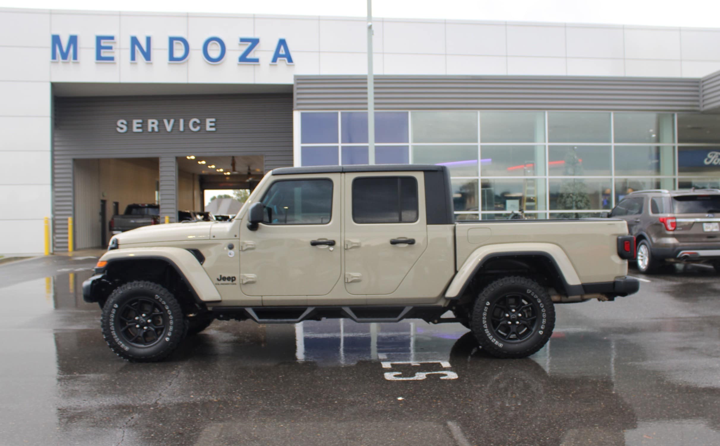 2022 Jeep Gladiator Altitude's photo