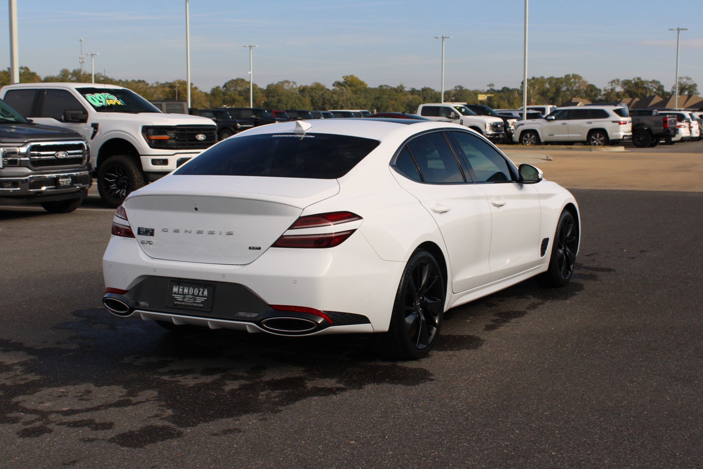 2023 Genesis G70 3.3T Sport Prestige photo 4
