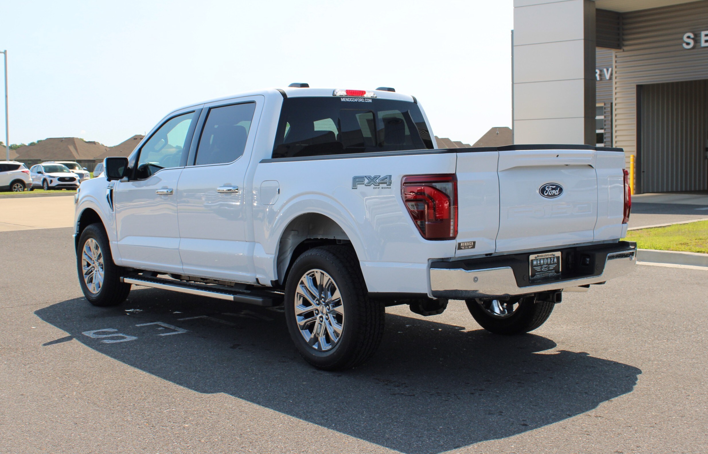 2025 Ford F-150 Lariat photo 2