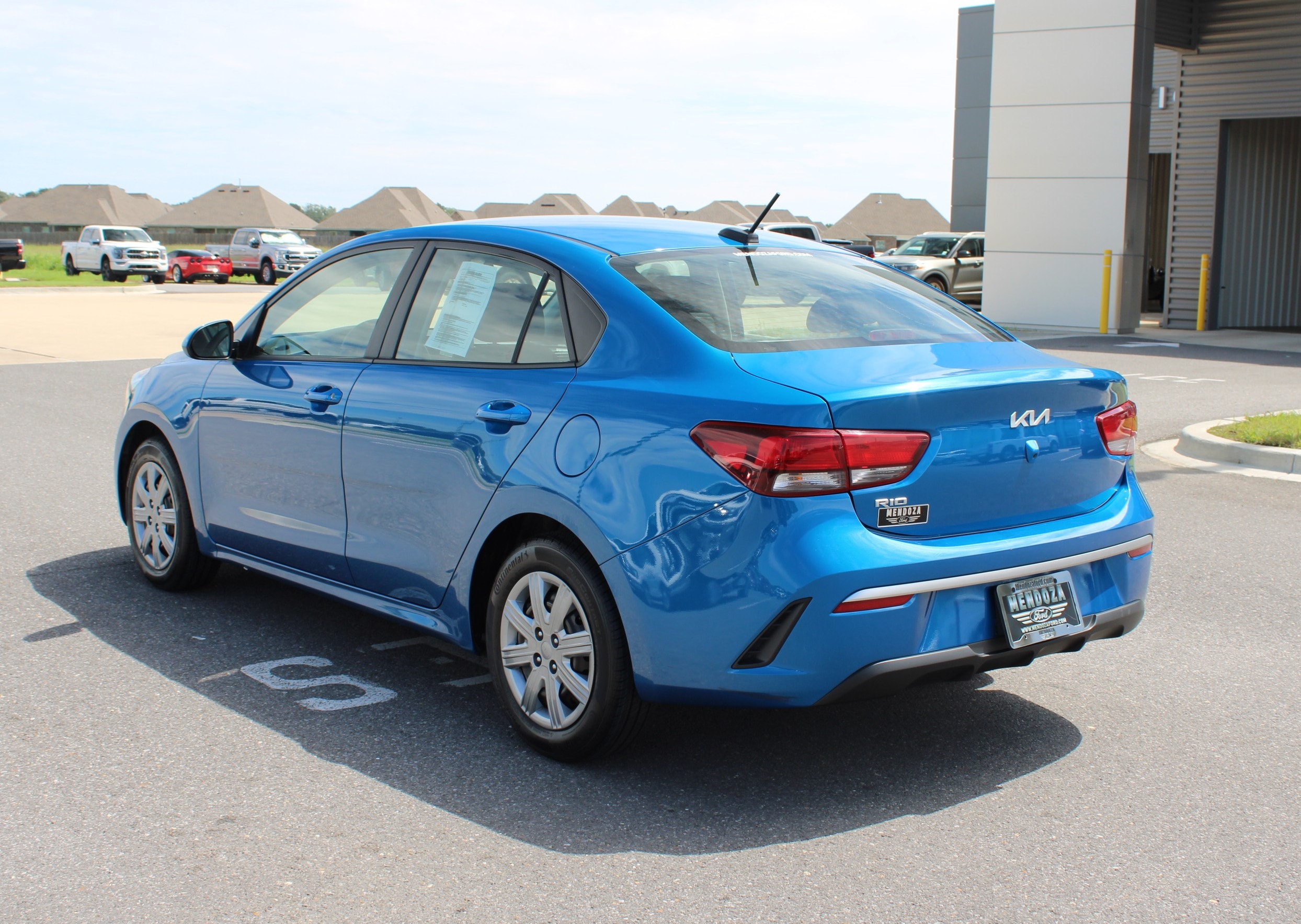 Used 2022 Kia Rio S with VIN 3KPA24AD0NE478568 for sale in Maurice, LA