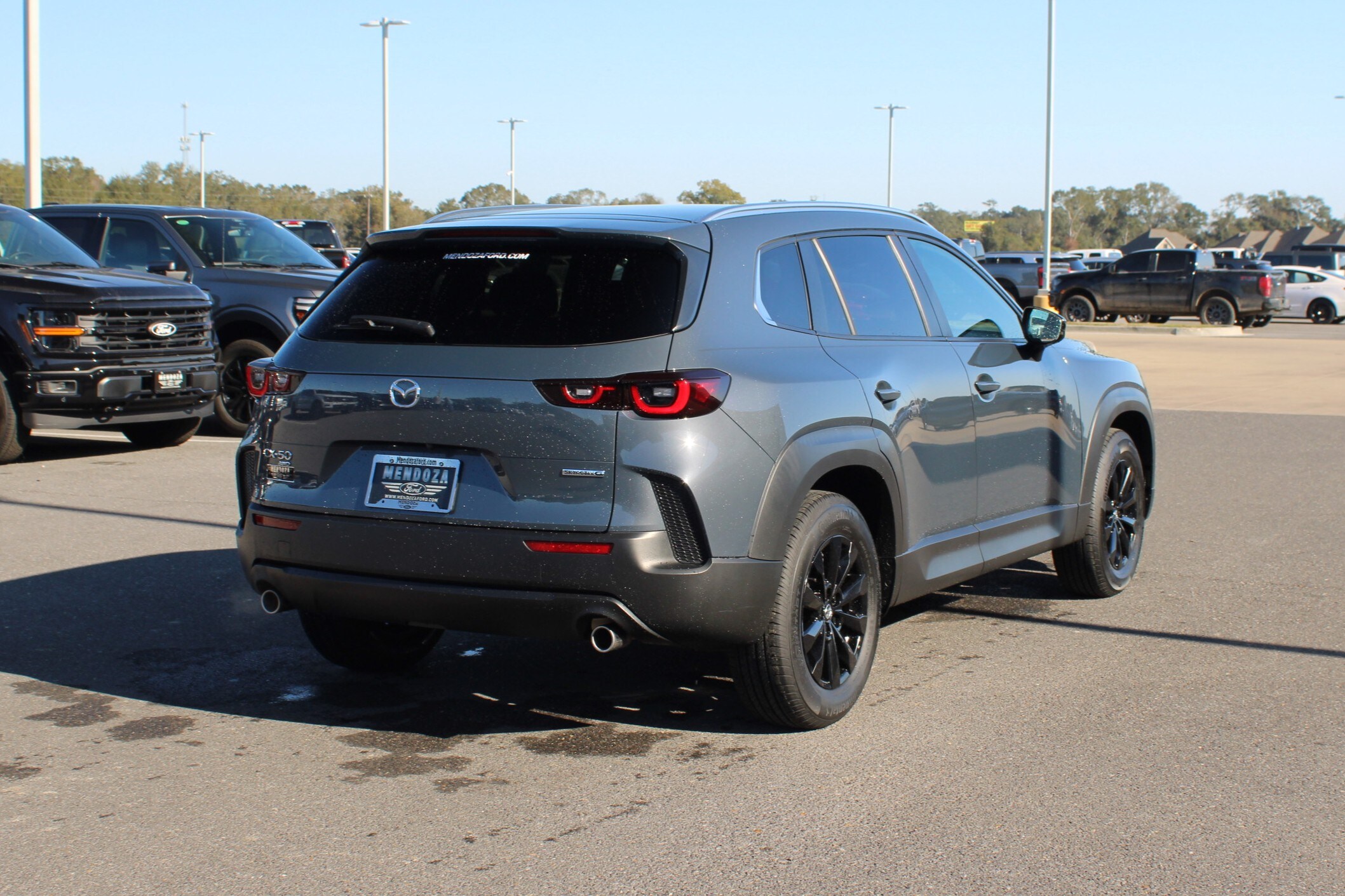2024 Mazda CX-50 2.5 Select photo 2
