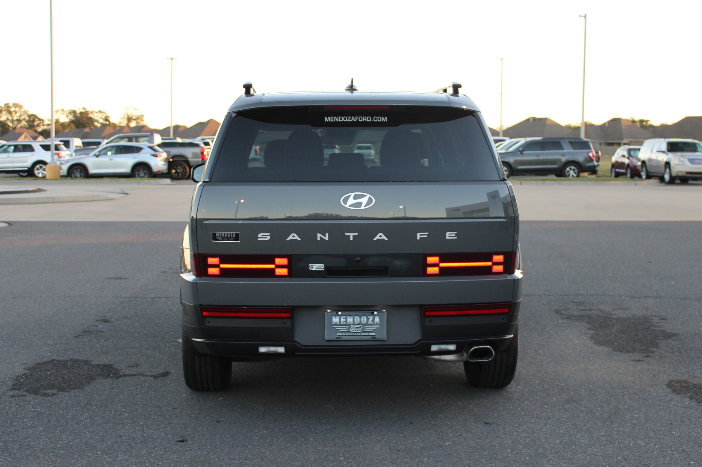 2025 Hyundai Santa Fe SEL photo 3