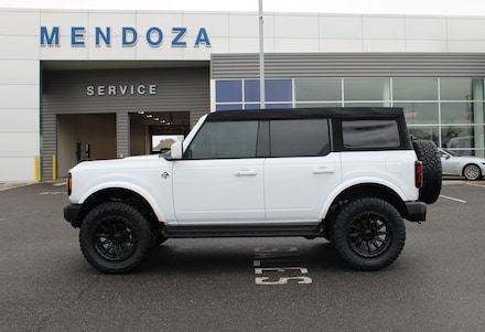 2025 Ford Bronco Outer Banks SUV