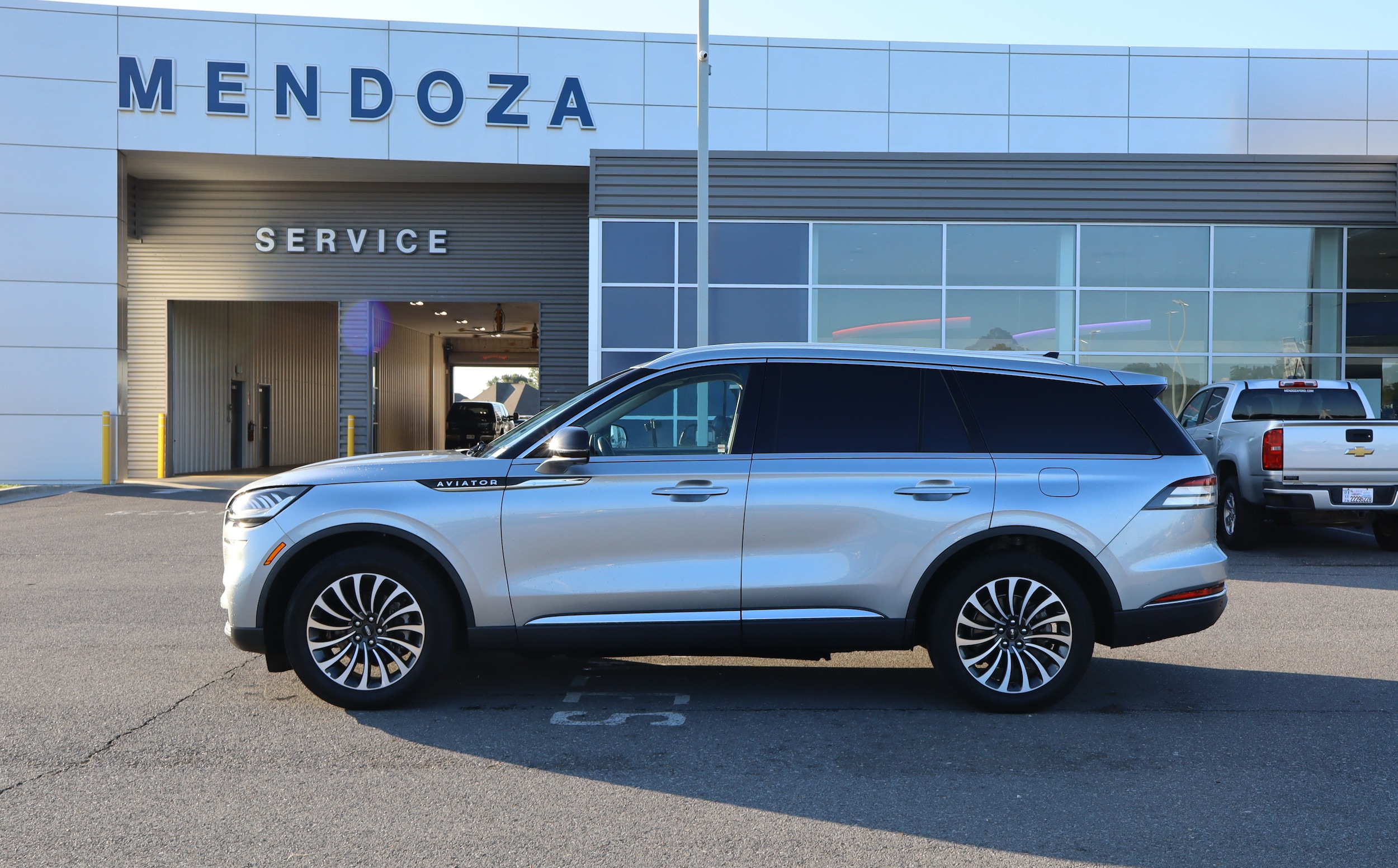 2023 Lincoln Aviator Reserve AWD's photo