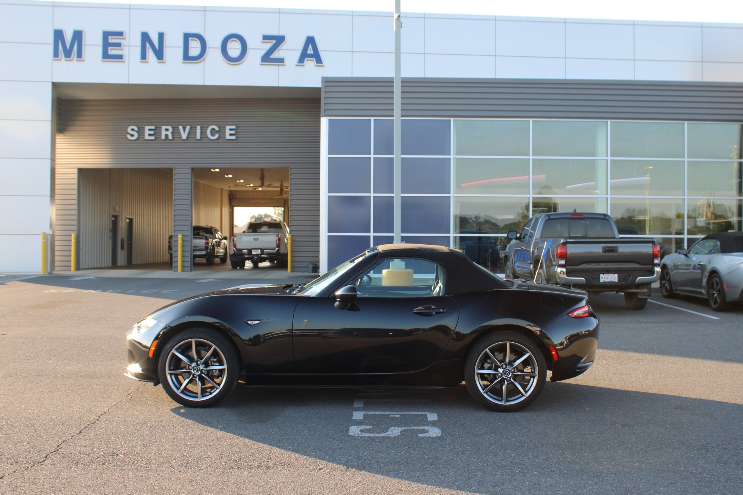 2023 Mazda MX-5 Miata Grand Touring's photo