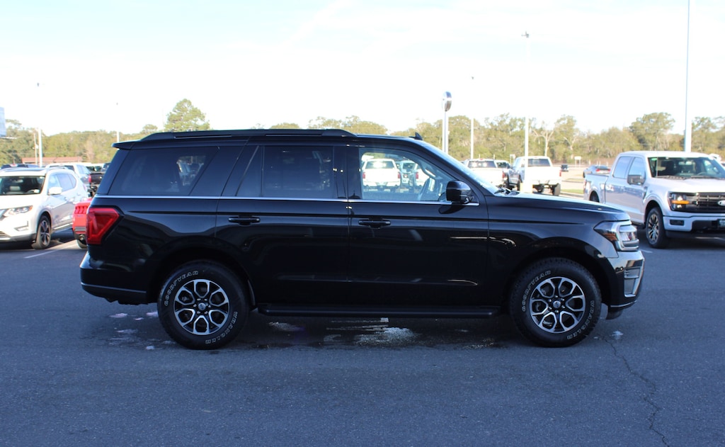 2024 Ford Expedition XLT photo 4