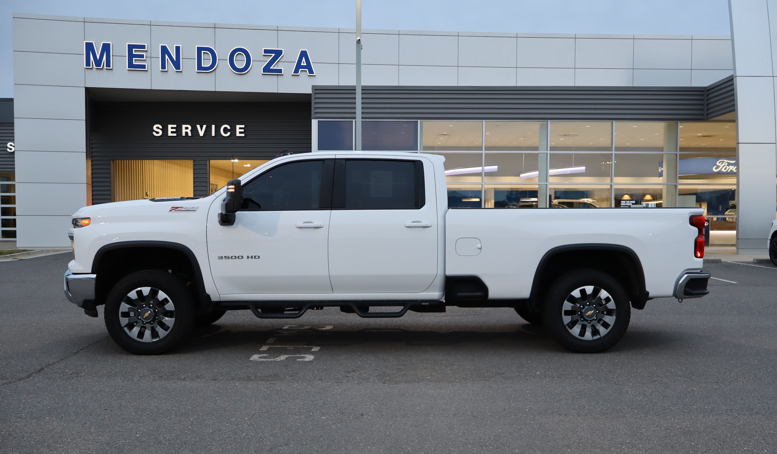 2024 Chevrolet Silverado HD LT 4WD Crew Cab Standard Box SRW's photo
