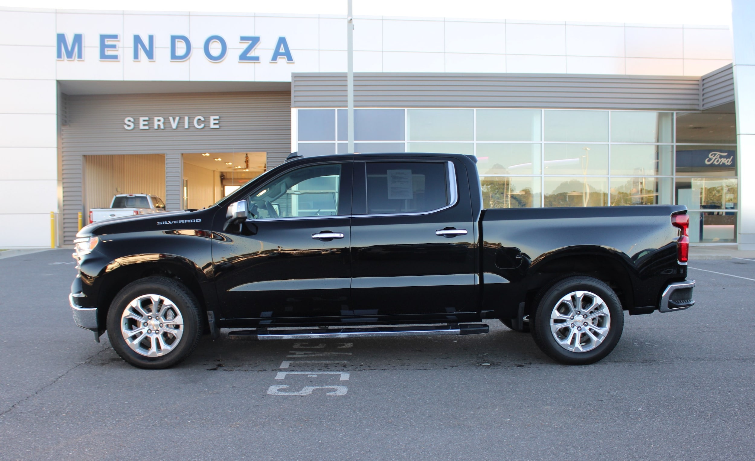 2024 Chevrolet Silverado 1500 LTZ's photo