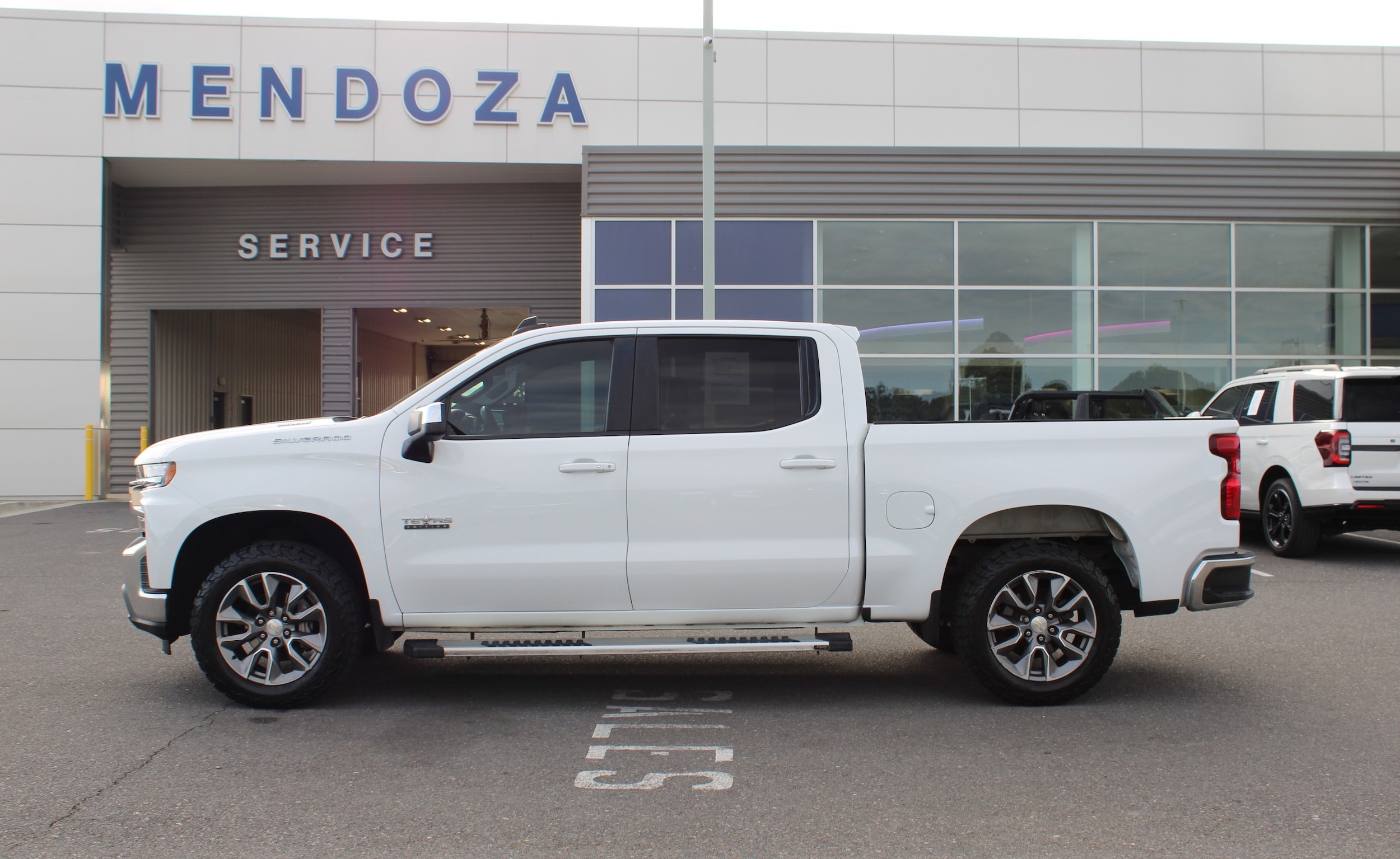 2021 Chevrolet Silverado 1500 LT's photo