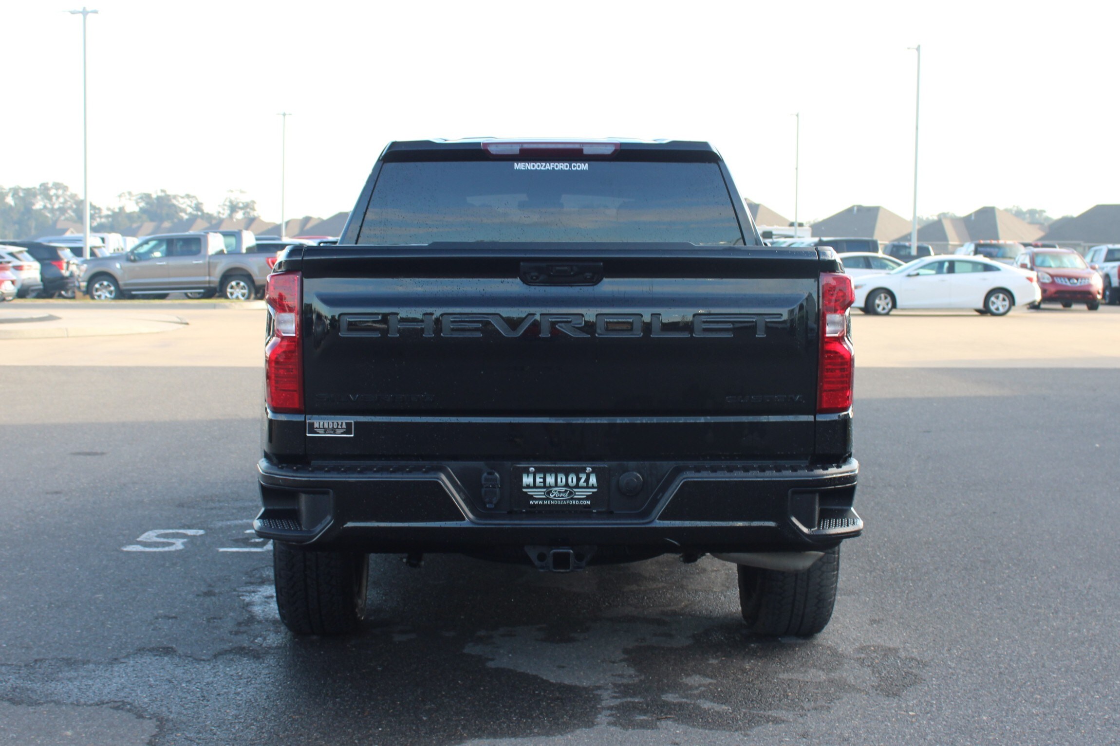 2024 Chevrolet Silverado 1500 Custom photo 3