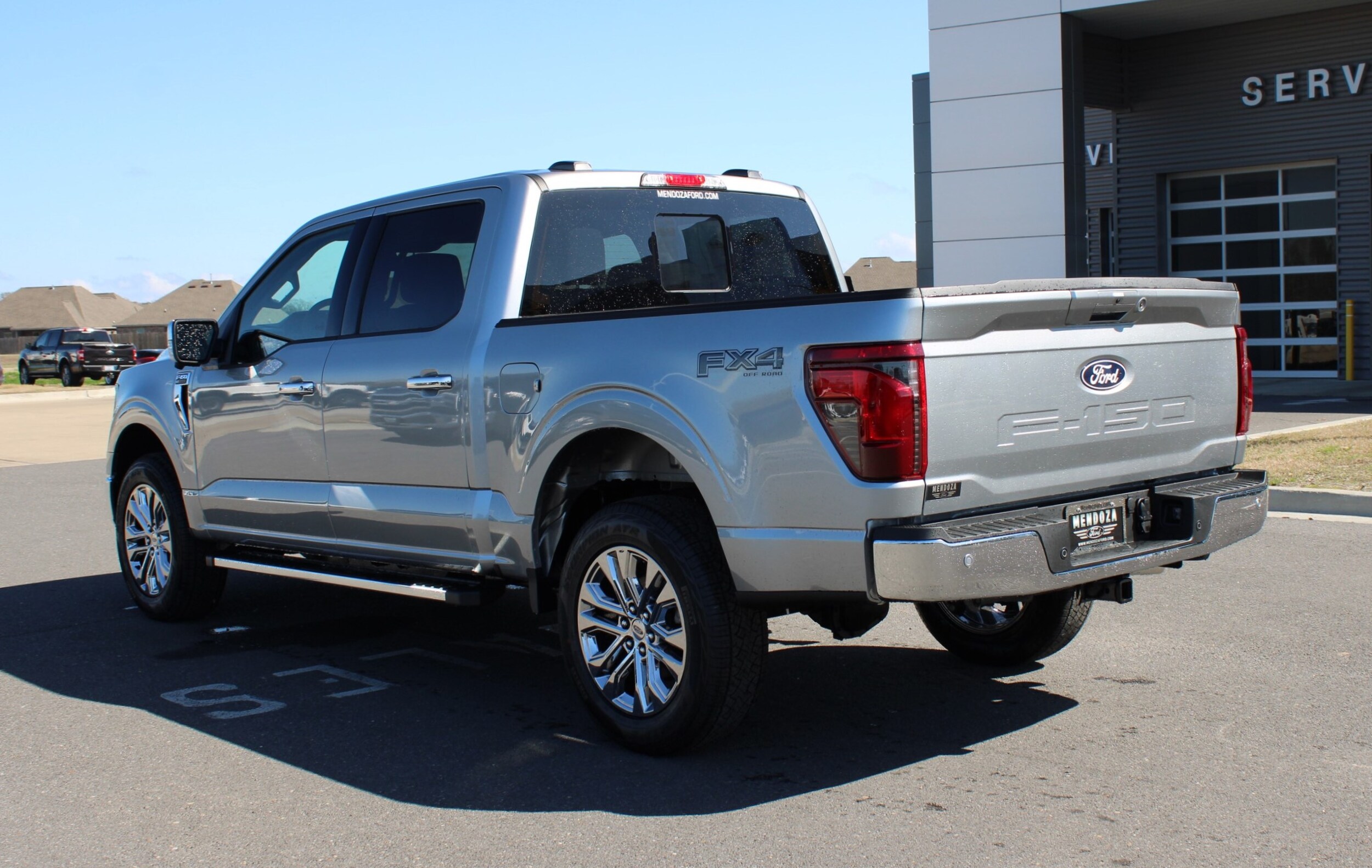 2025 Ford F-150 XLT photo 2