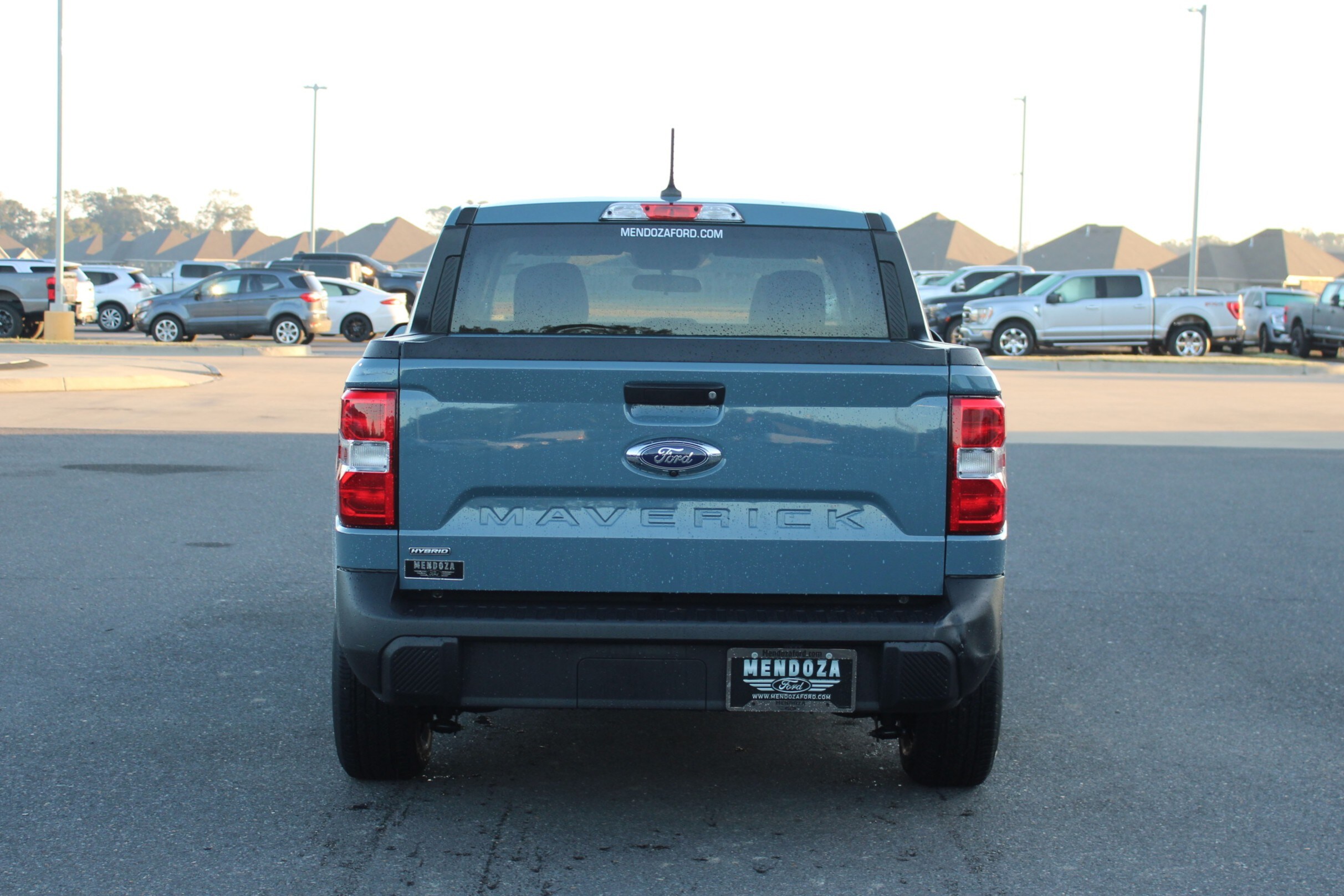 2022 Ford Maverick XL photo 3