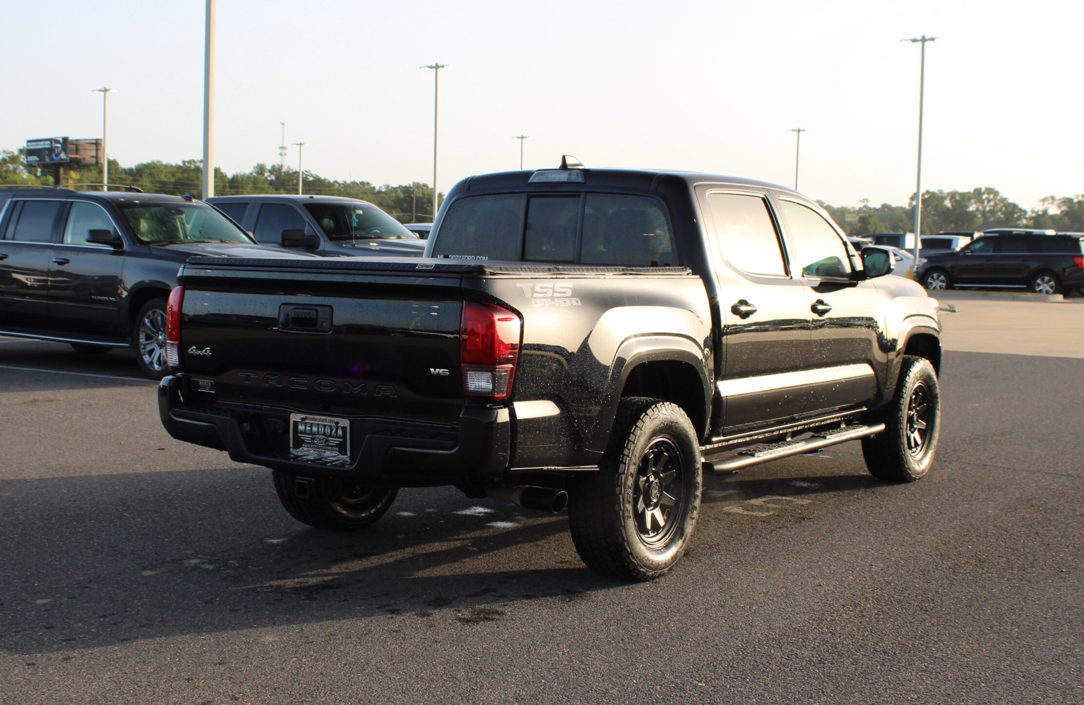 2023 Toyota Tacoma SR5 photo 4