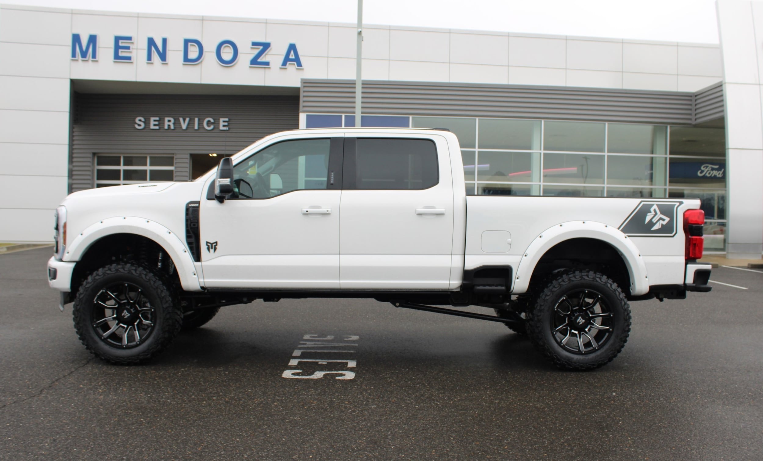 2024 Ford F-250 Super Duty Lariat's photo