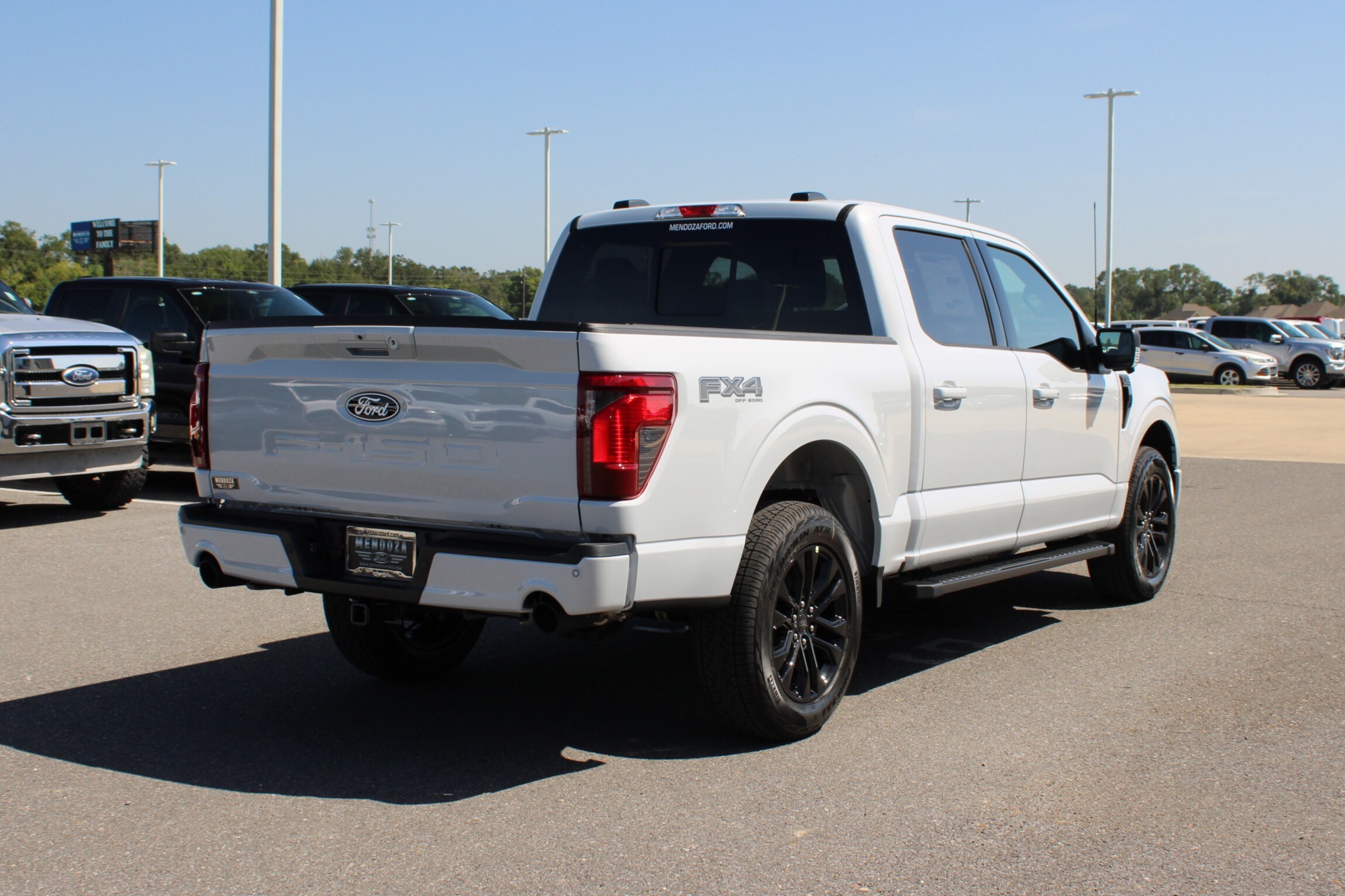 2025 Ford F-150 XLT photo 4