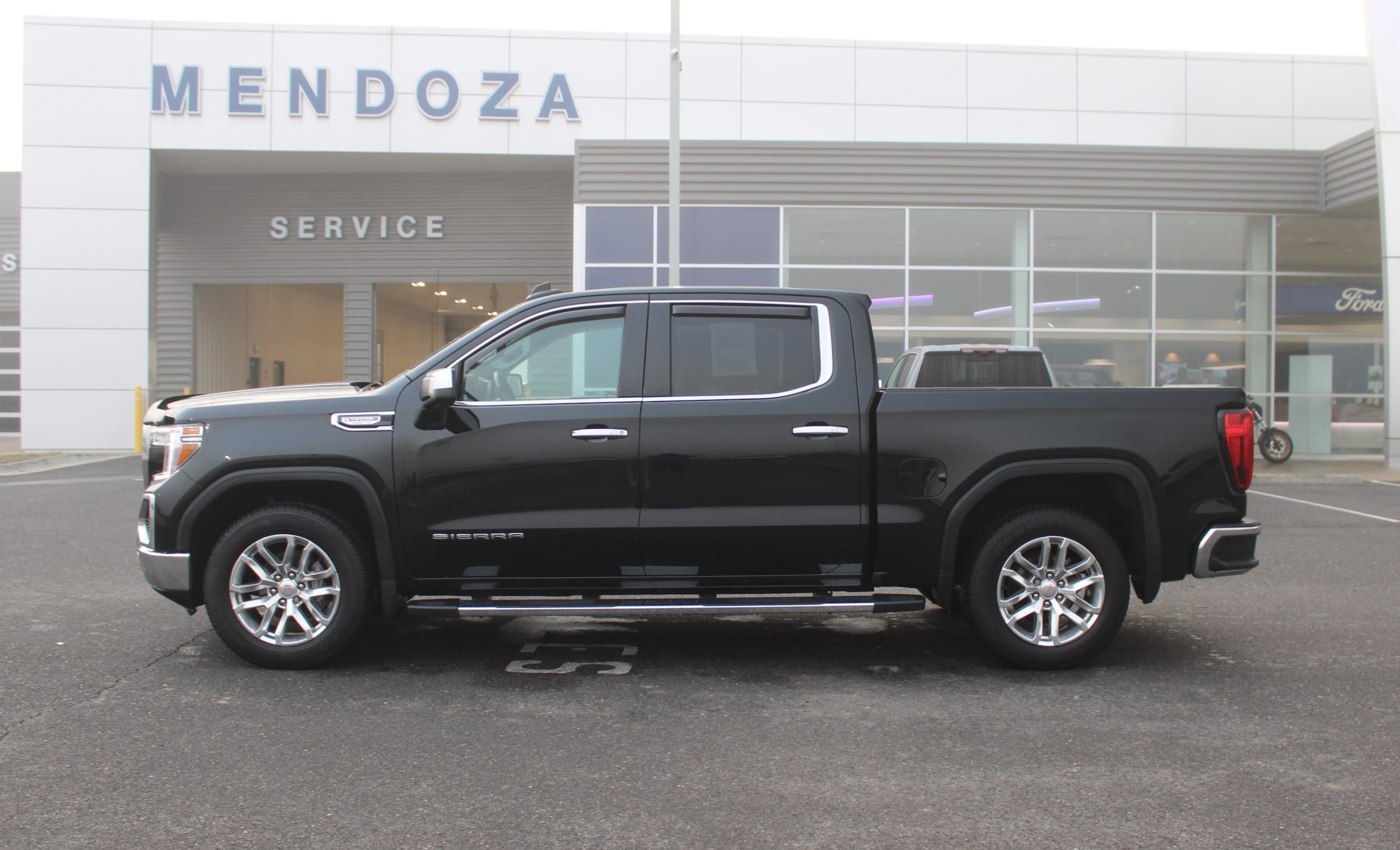 2021 GMC Sierra 1500 SLT's photo