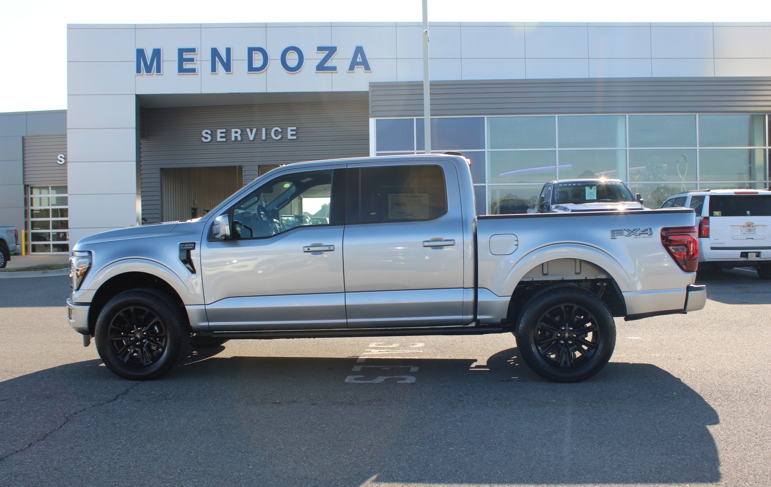 2025 Ford F-150 Platinum's photo