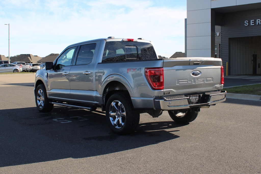 2022 Ford F-150 XLT photo 2